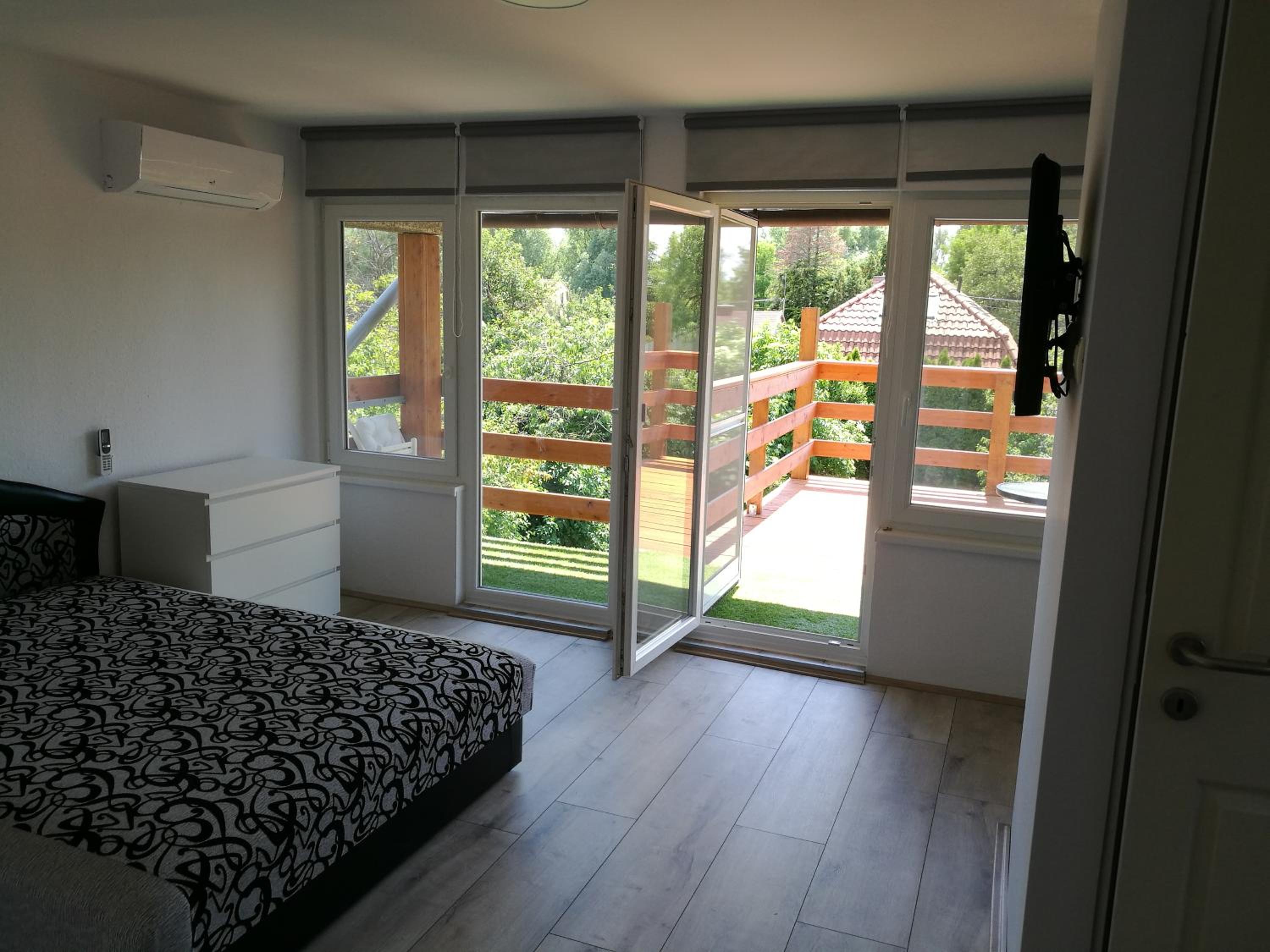 Judit Apartman view 5