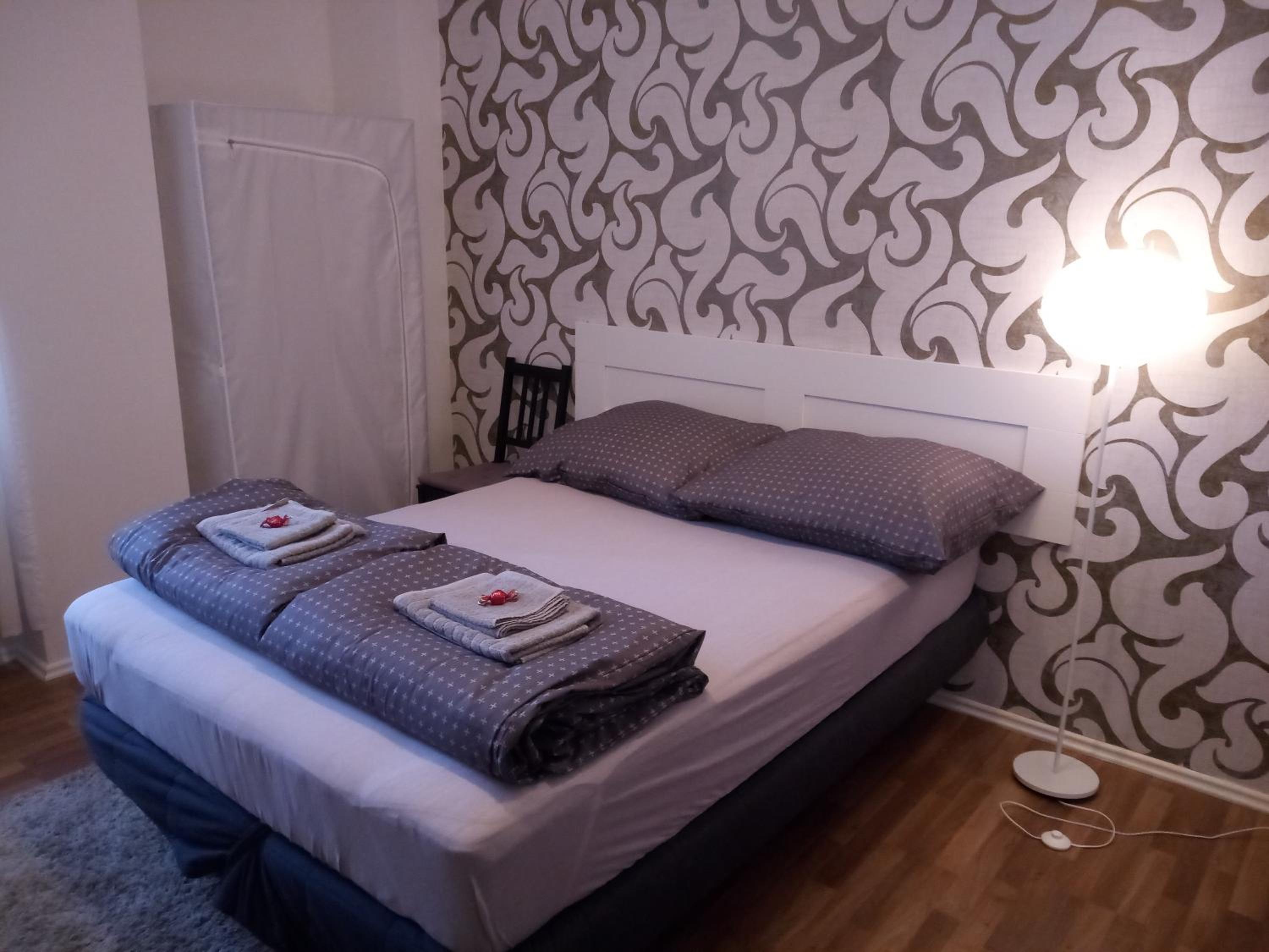 Gallys Apartments