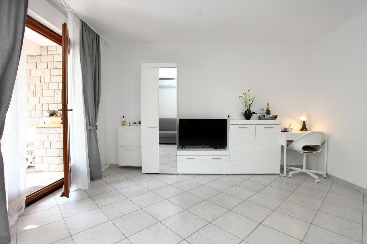 Studio Portoroz Fino view 2