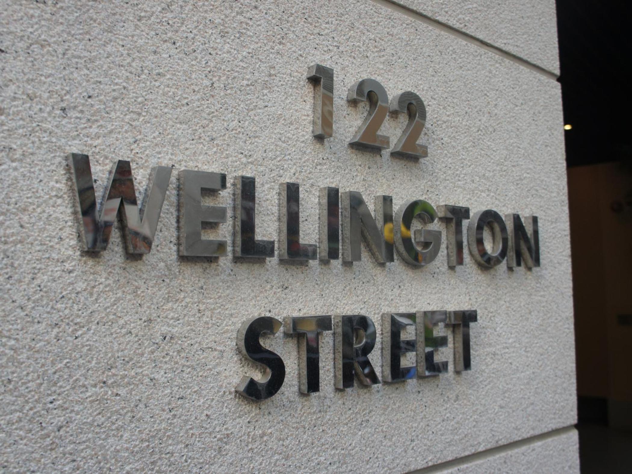 Butterfly on Wellington, Central - Image 3