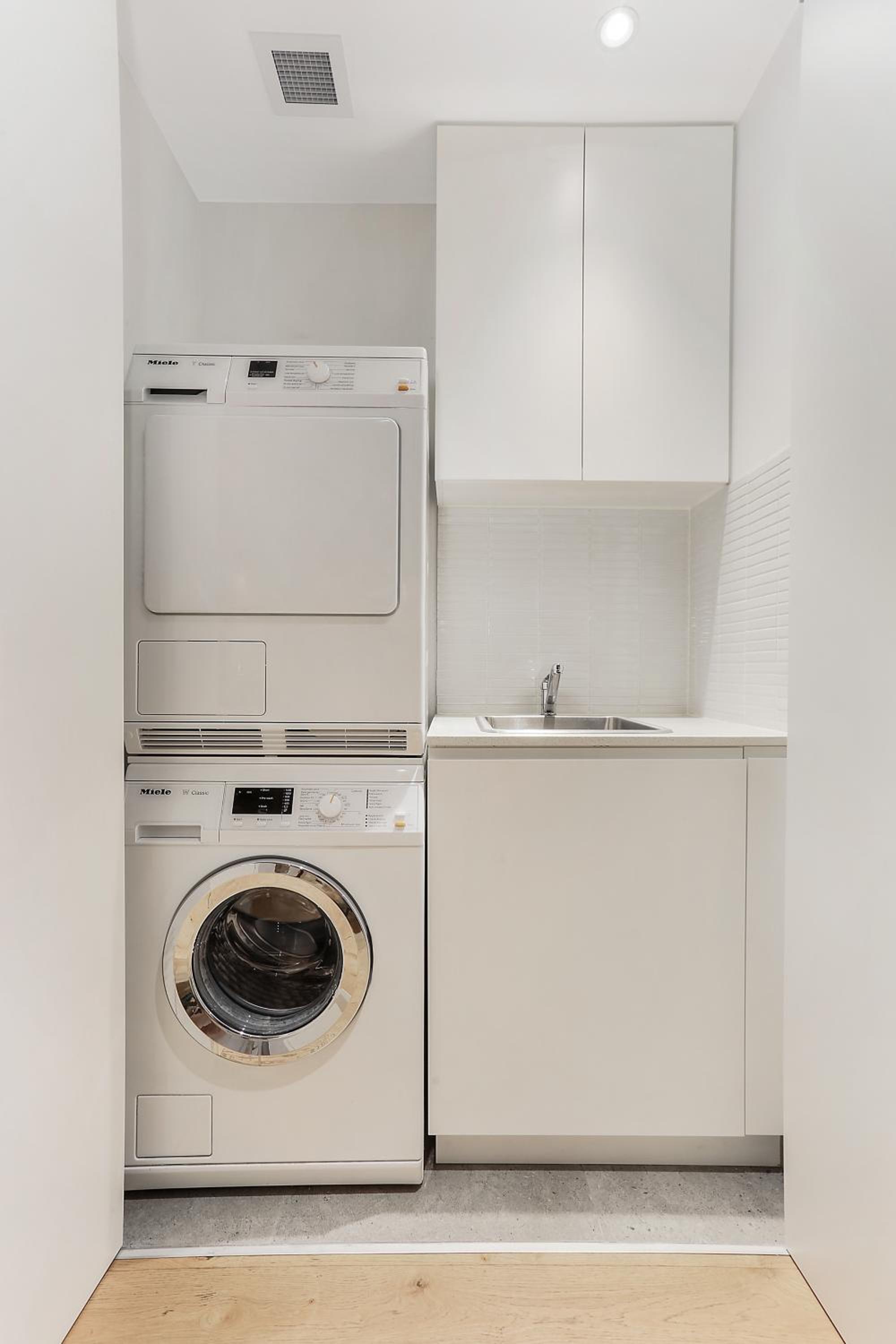 Stylish 1 bedroom retreat in trendy Surry Hills - 6 BRK