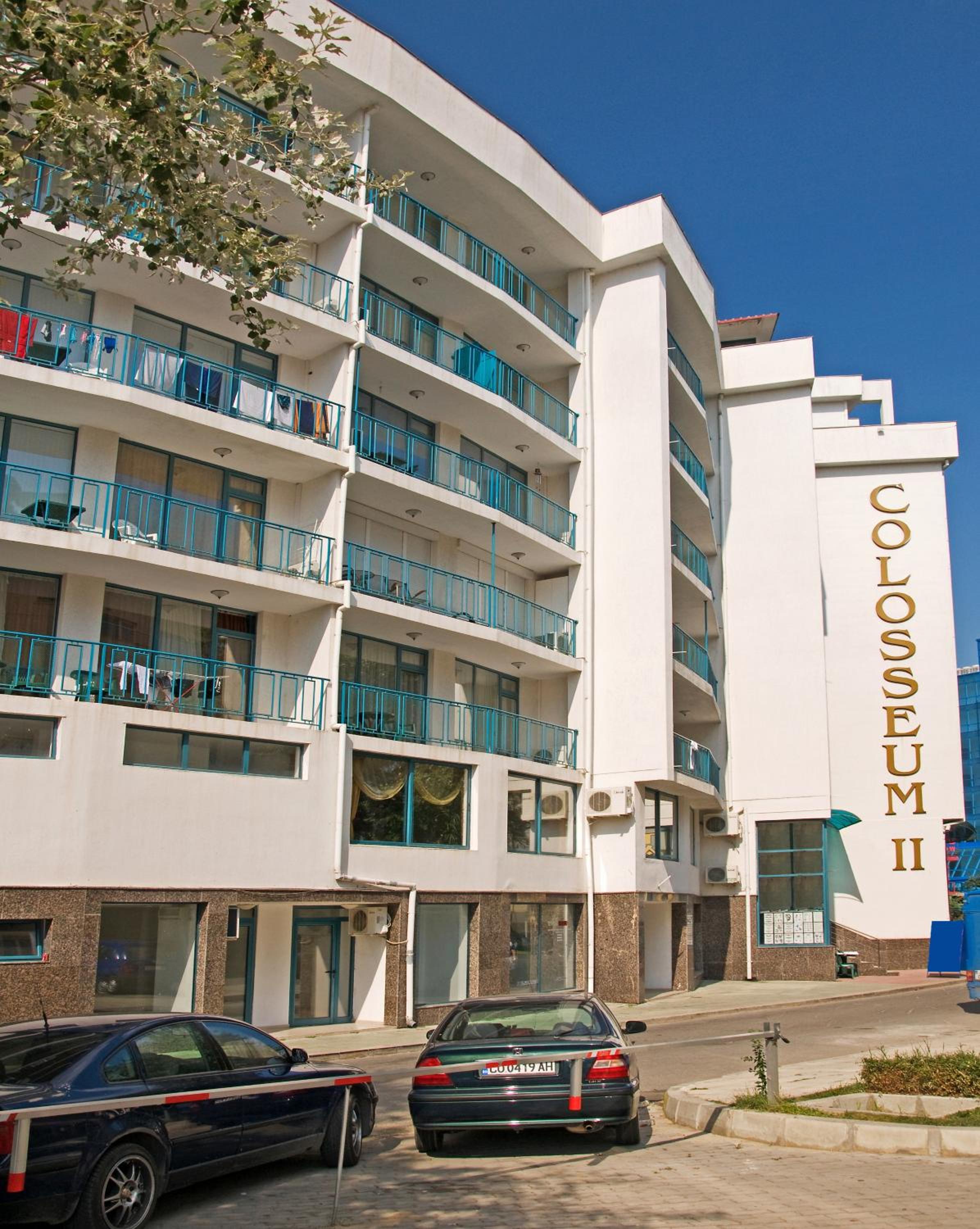 Top-located Beach Apartment with Balcony