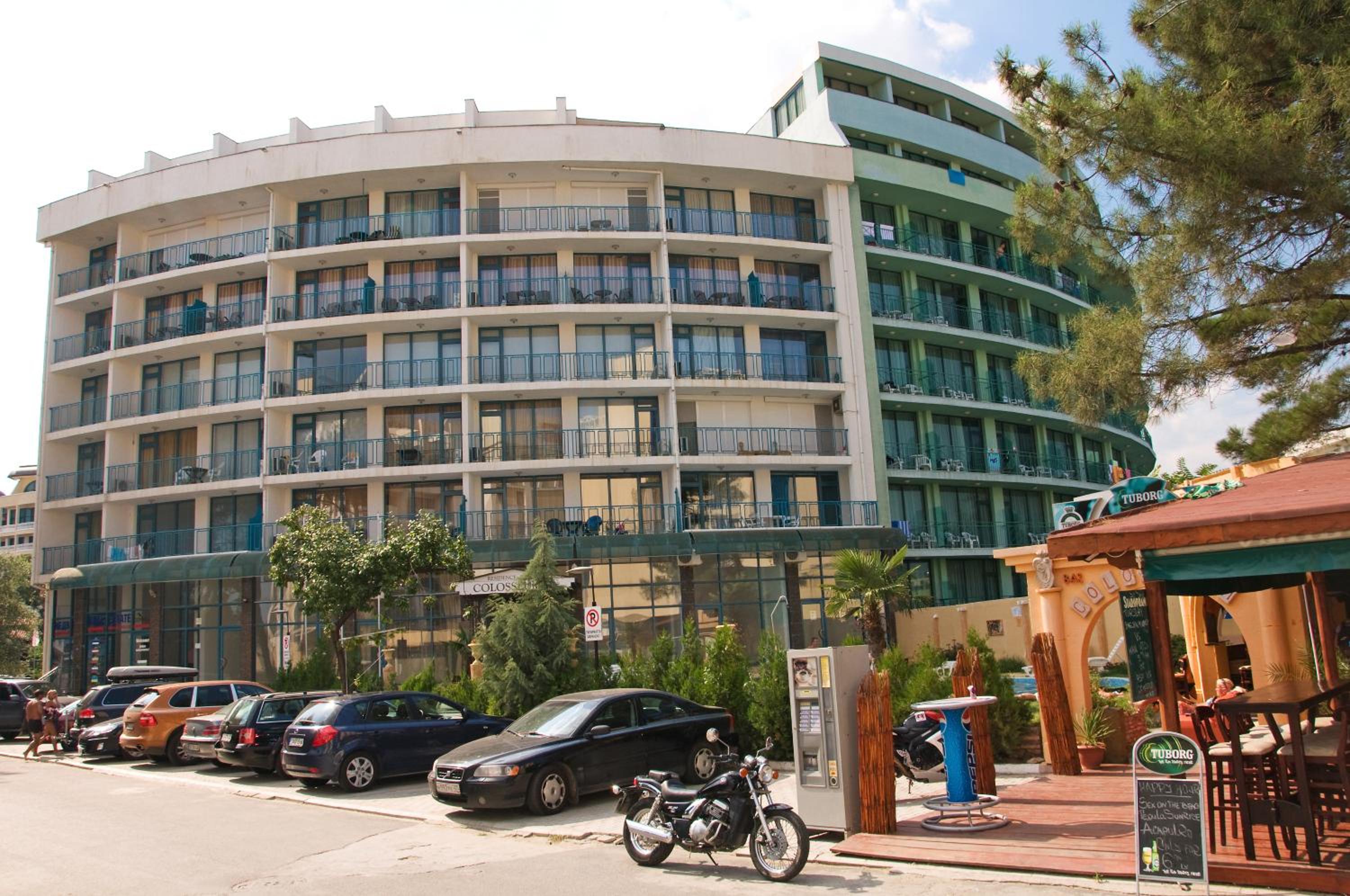 Top-located Beach Apartment with Balcony