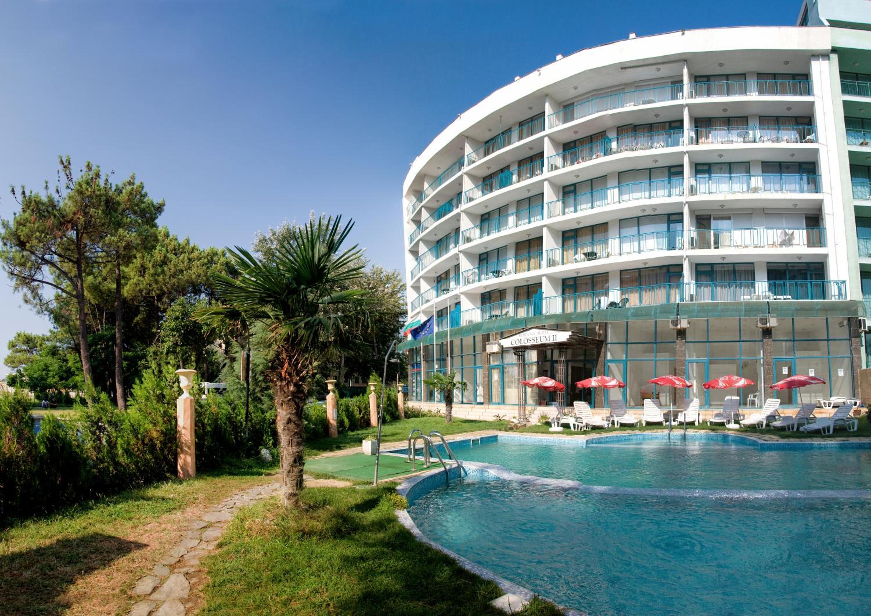 Top-located Beach Apartment with Balcony