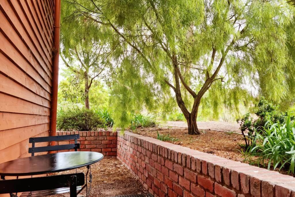 Native Garden Retreat