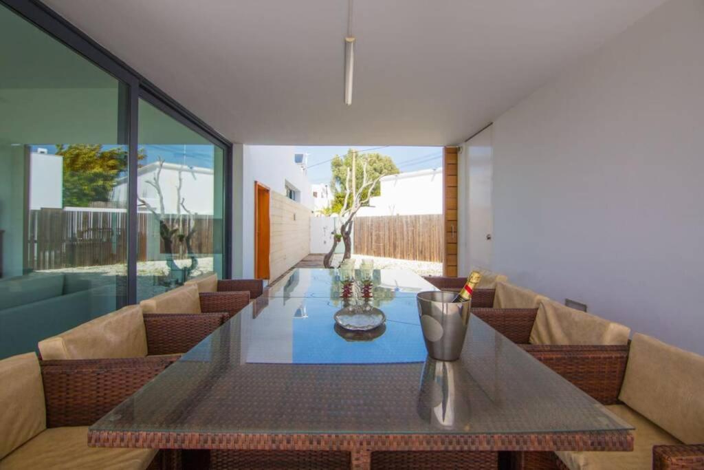ELEGANTE Y SOFISTICADA VILLA DE 5 HABITACIONES