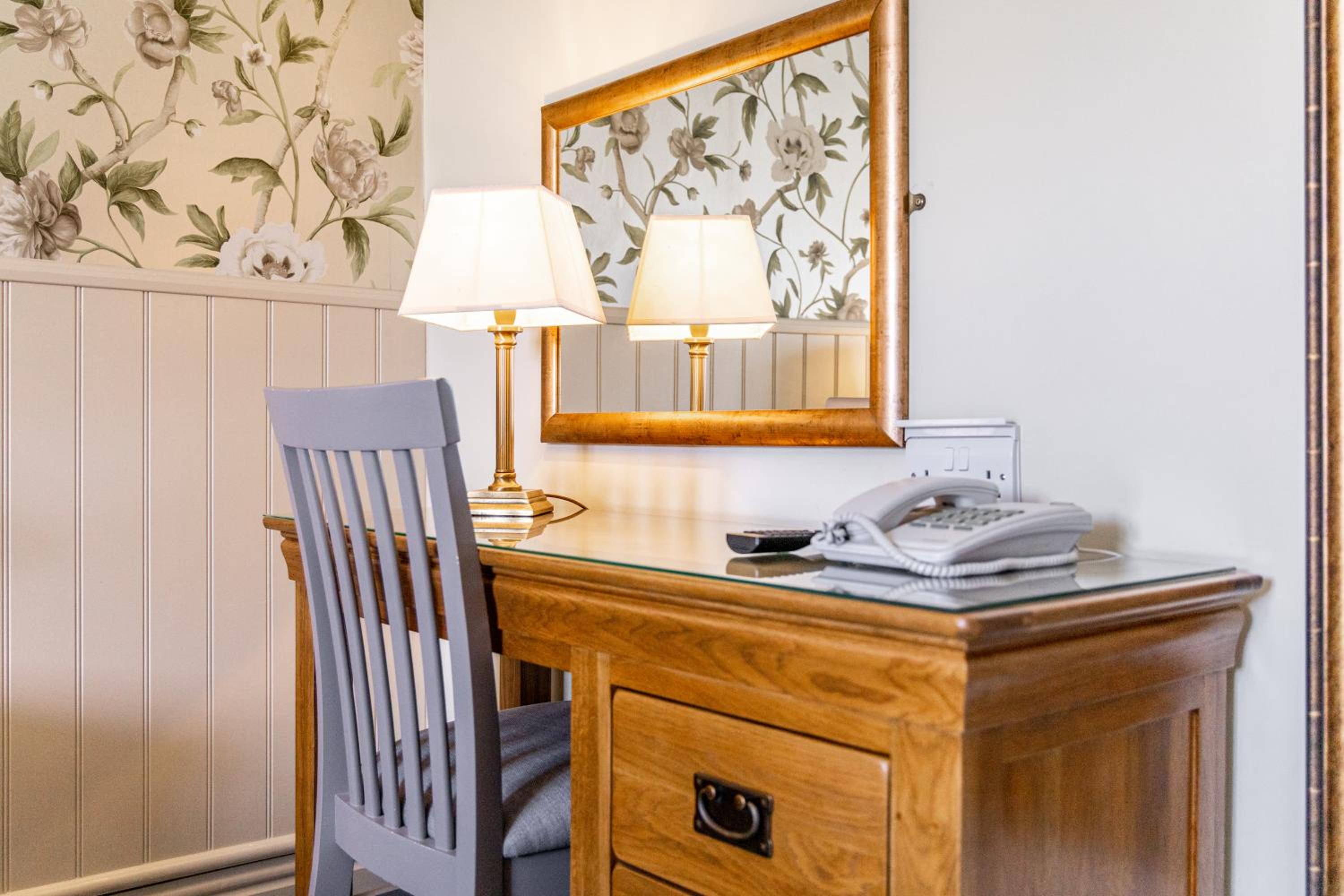 Leigh Park Country House Hotel & Vineyard, BW Signature Collection