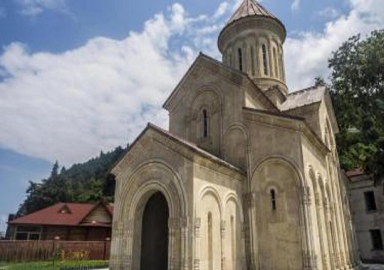 Photo 18