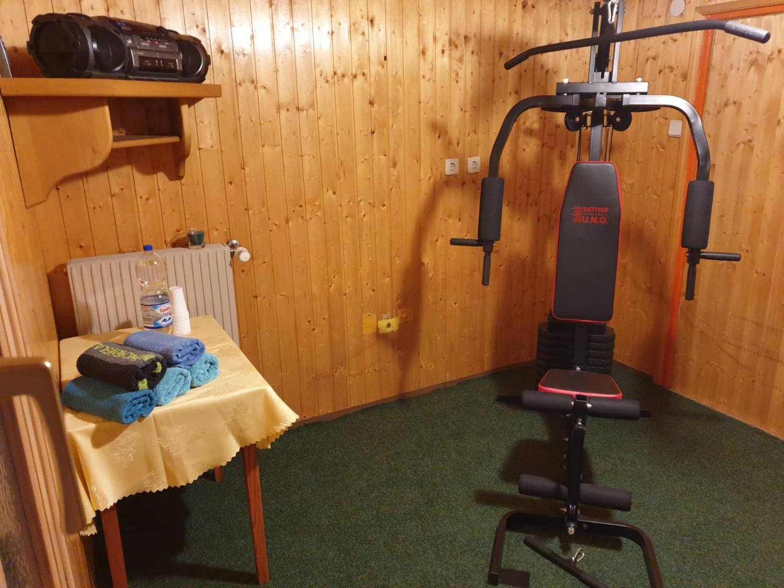 Tattoo PENSION mit Restaurant und Tattoo-Studio