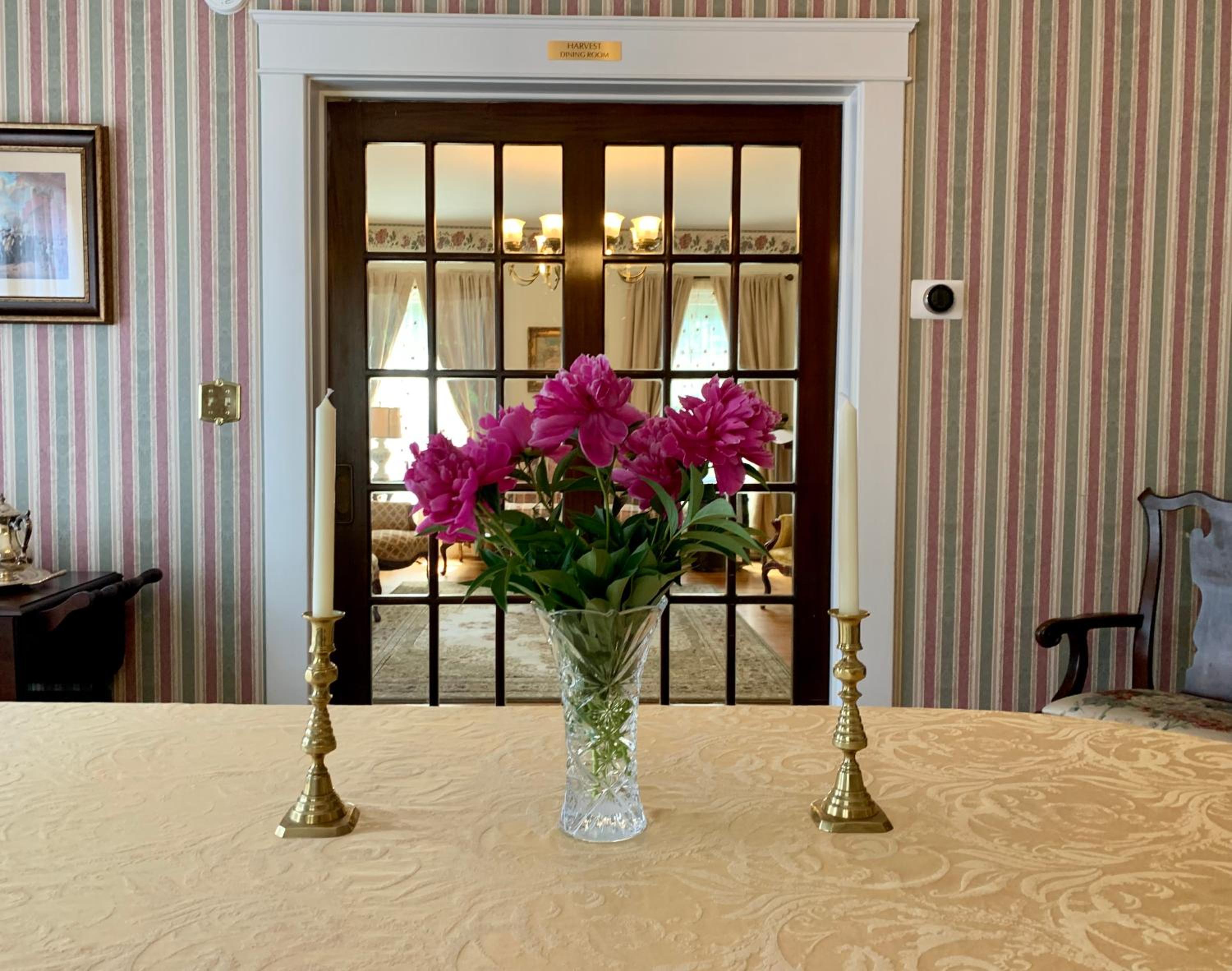 Grand Colonial Bed and Breakfast - Property Image 8