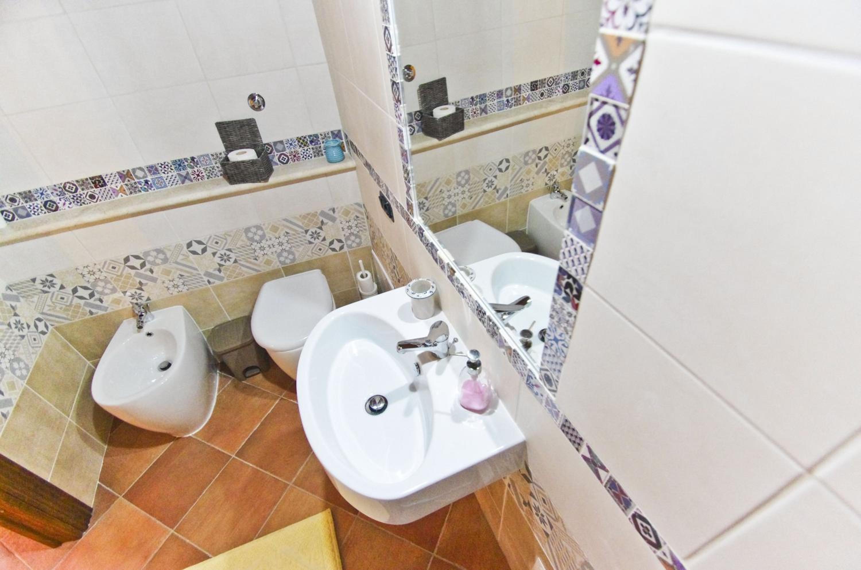 Casa De Ajala - B&B de Charme in Antica Dimora totalmente ristrutturata e dotata di tutti i confort Bagni privati Spazio living Patio esterno Ambienti clim