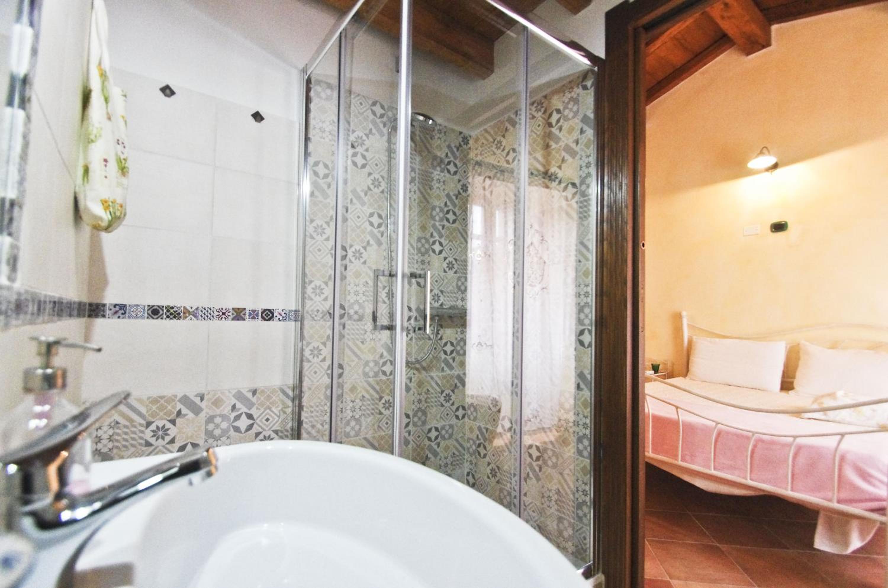 Casa De Ajala - B&B de Charme in Antica Dimora totalmente ristrutturata e dotata di tutti i confort Bagni privati Spazio living Patio esterno Ambienti clim