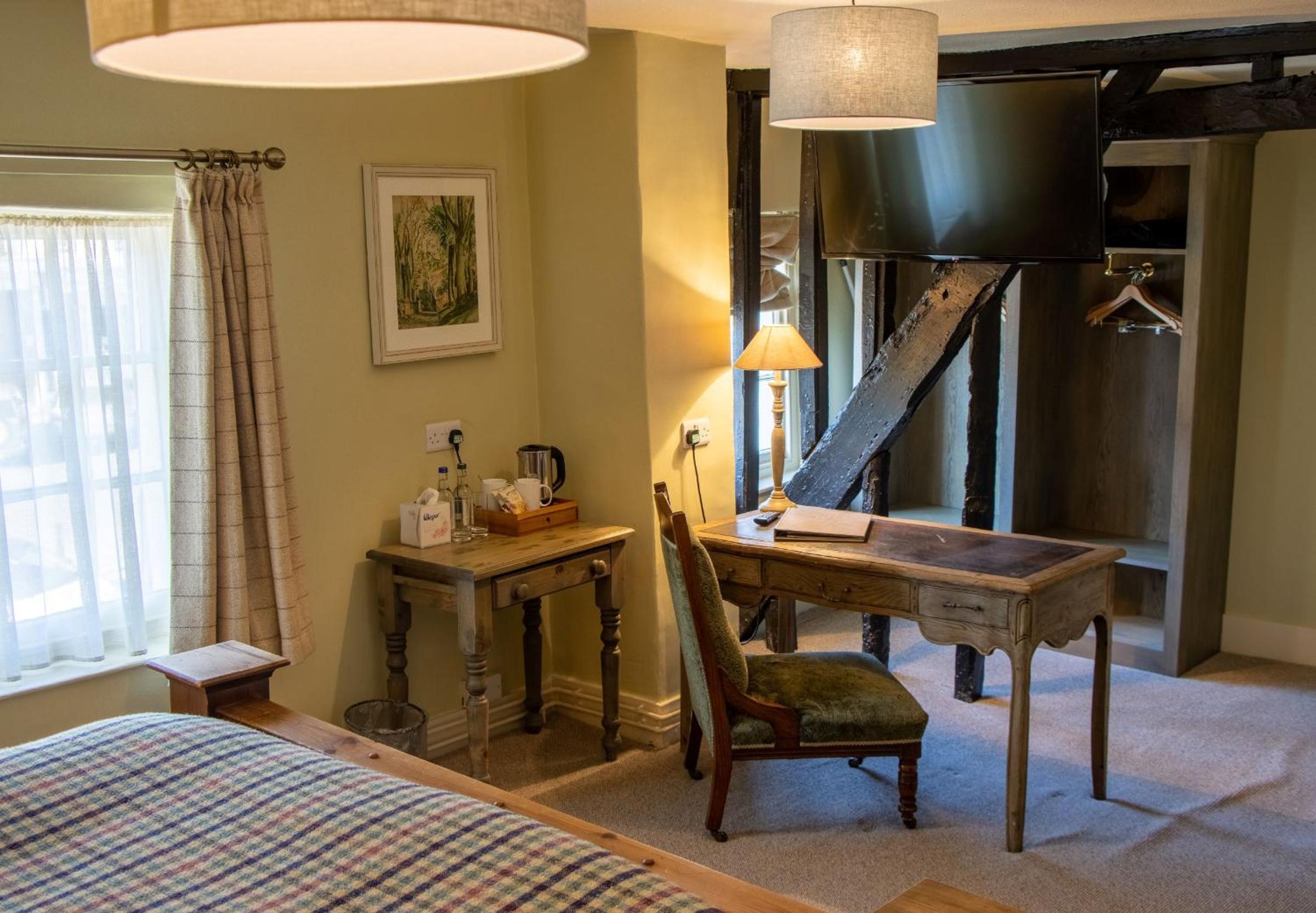 Marlborough Vacations - The Green Dragon - Property Image 15