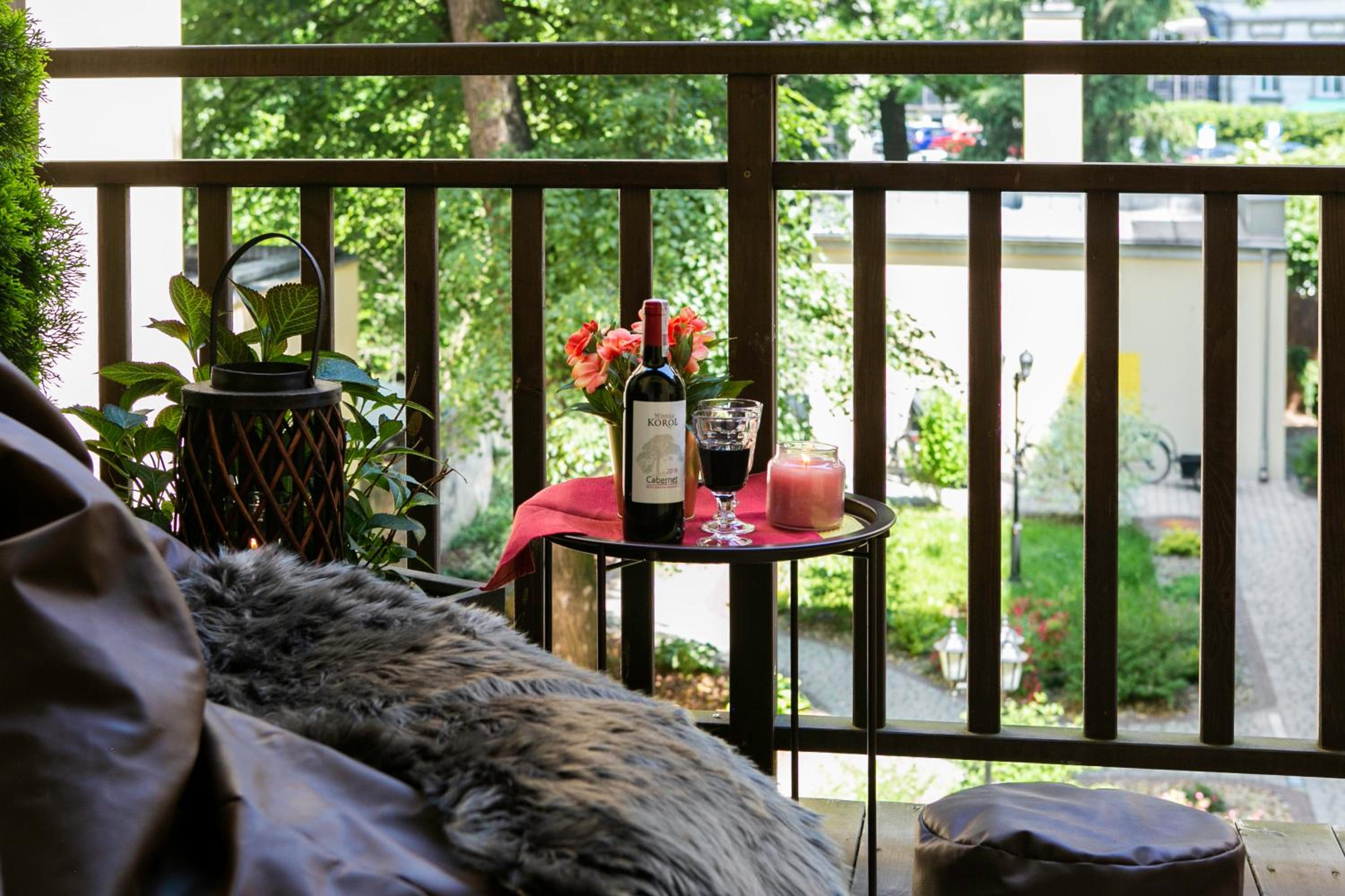 balance & terrace