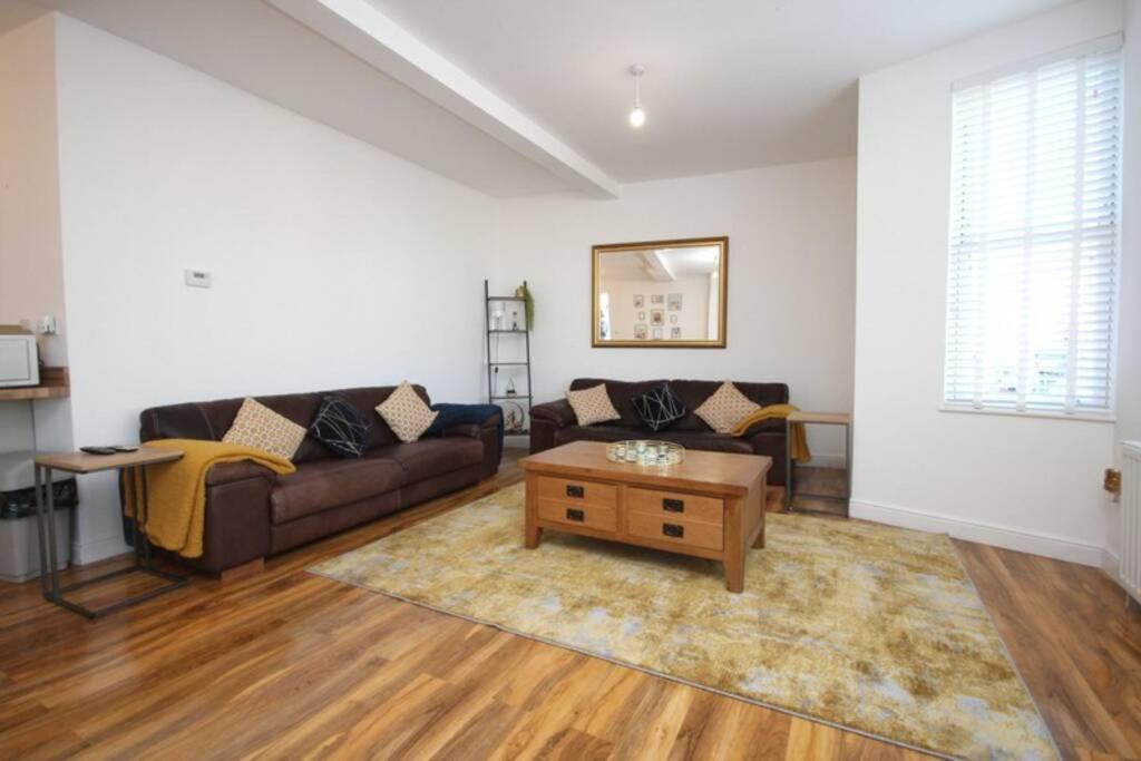 Spacious, Well-Equipped Apartment With Parking view 5
