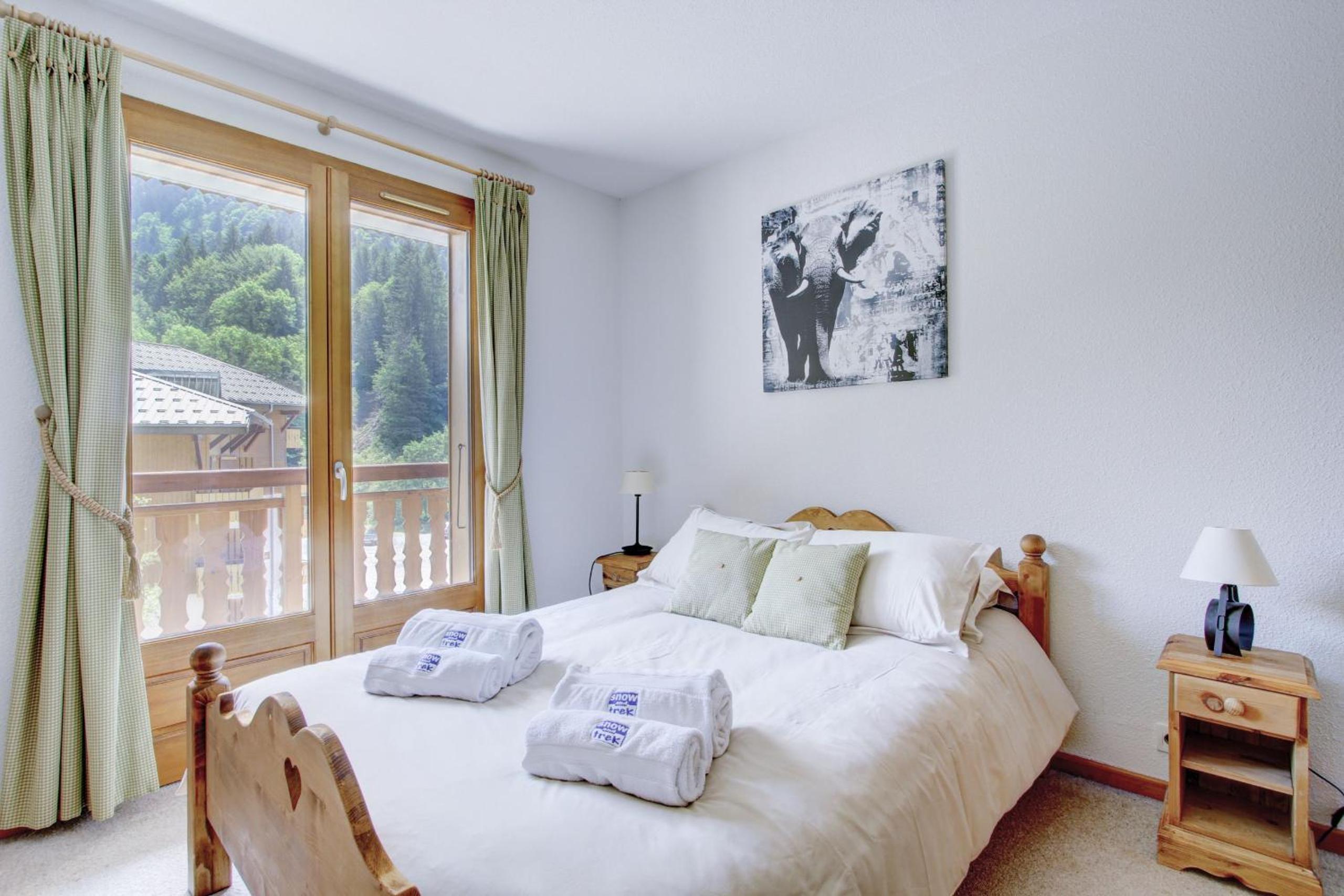 Chalets de Nyon view 5