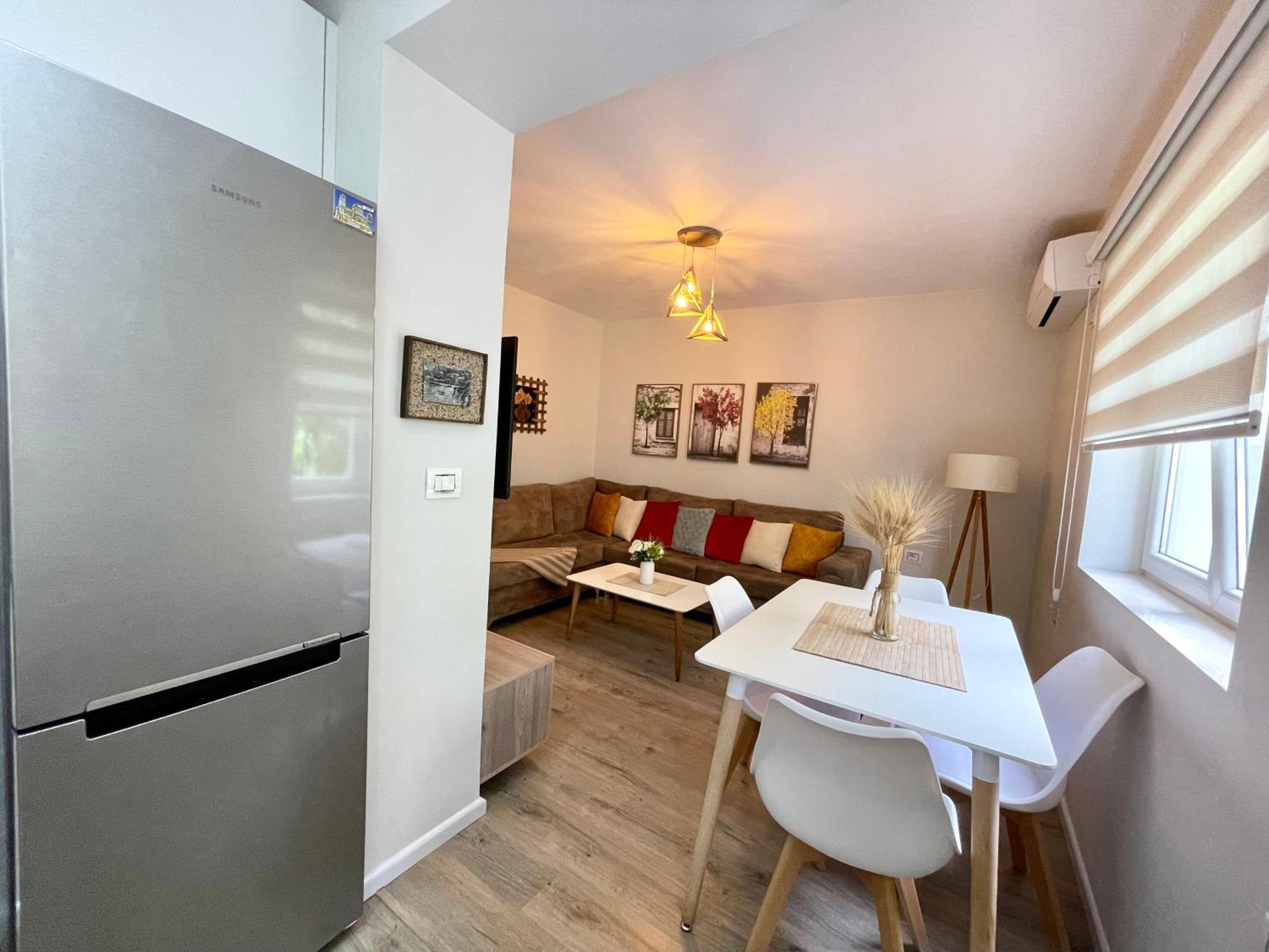 Dafina Central Apartment