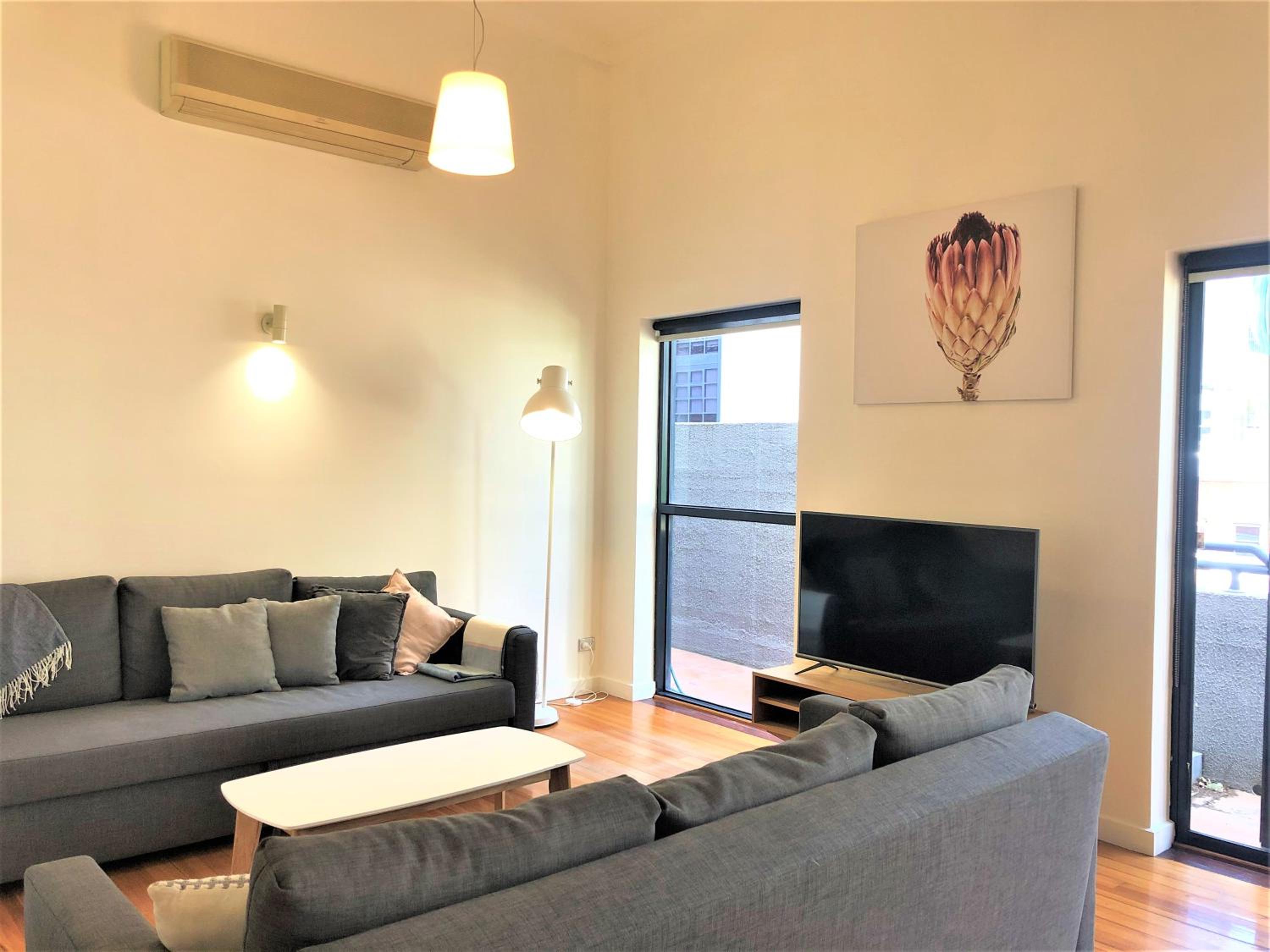 ReadySet Apartments on King