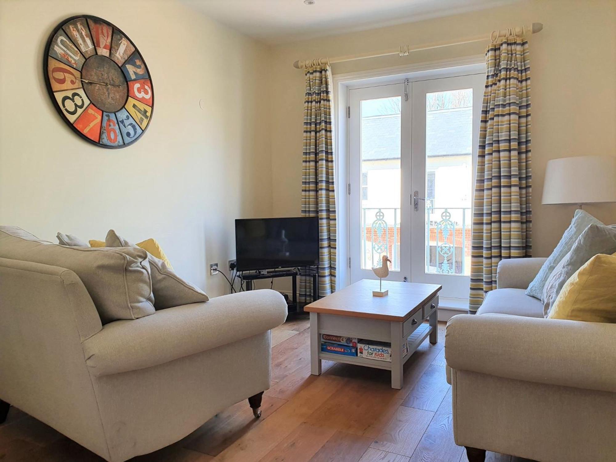 Seaside Mews - charming 2-bed cottage close to the sea view 5