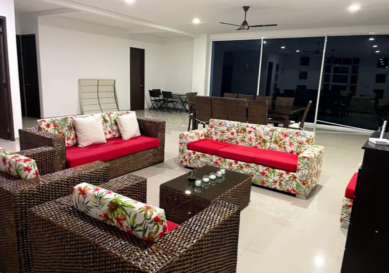 Casa Quinta con Piscina Privada y Aire Acondicionado via a Girardot view 4