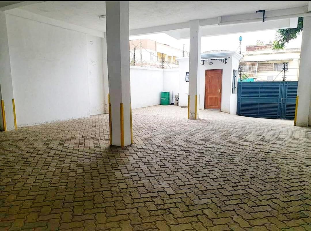 Furnished 1 Bedroom Apartment in Nairobi. 15 Mins to CBD. Free WI-FI & Parking view 3