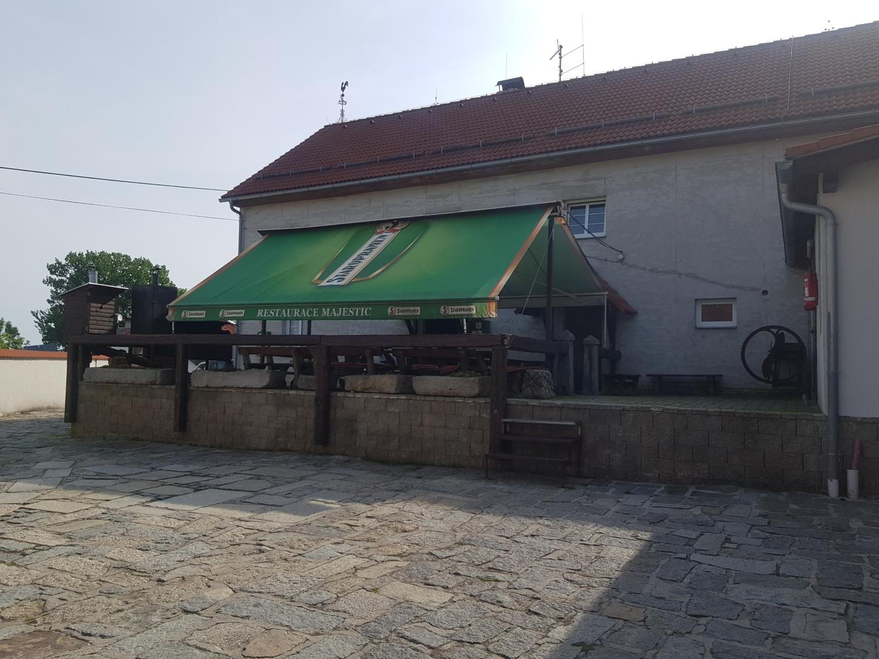 Penzion na statku Březová