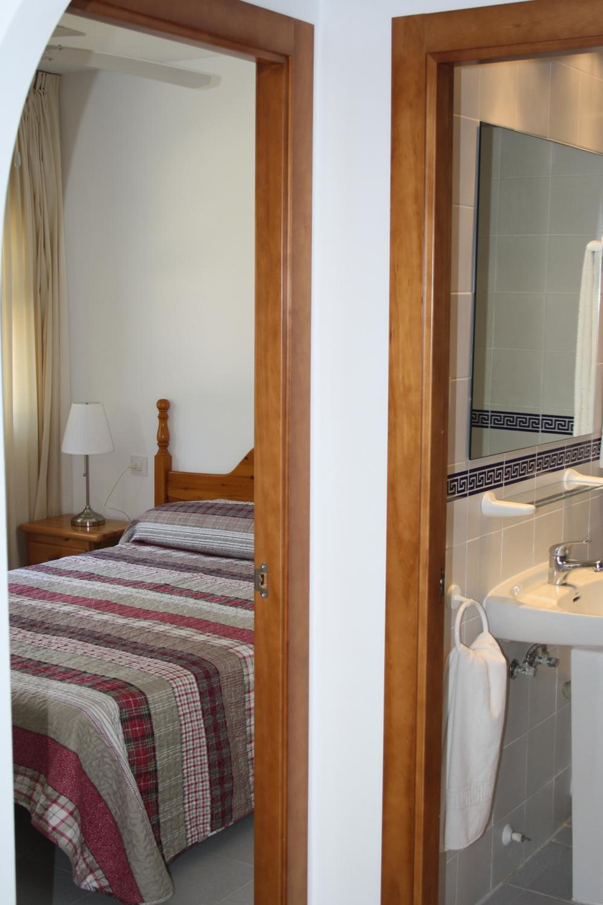 Apartamentos Torrelaguna, photo 21