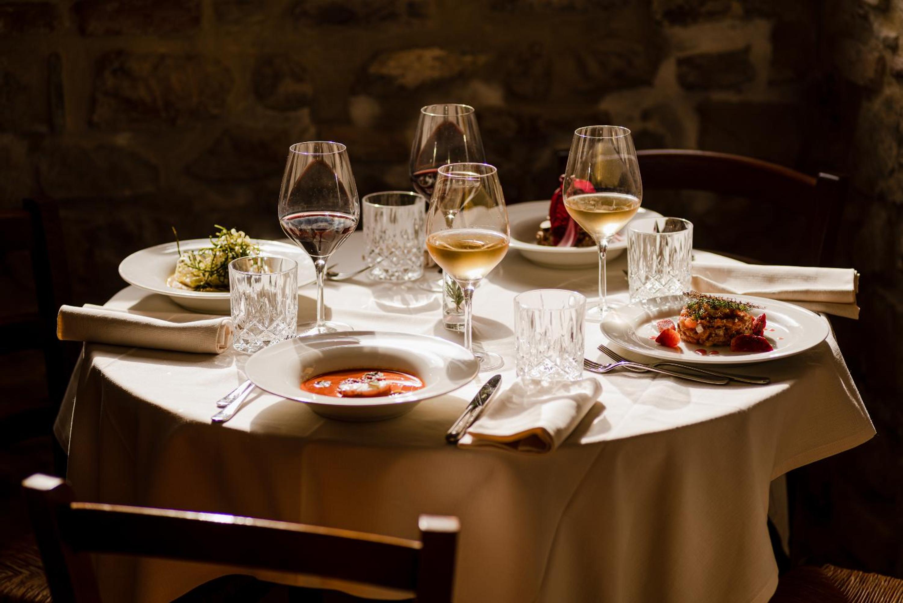 Aethos Hotel Saragano