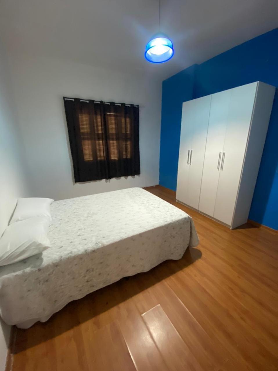 Apartamento para pessoas de família ou a negócio, Ap Grande 3 quartos no Brás próximo igreja Mundial,mercado municipal, 25 de março, templo Salomão, metro 