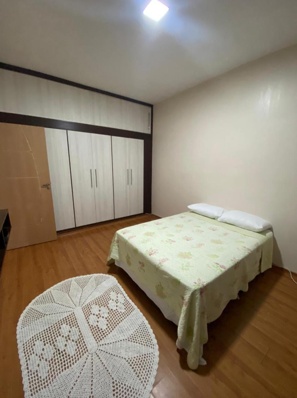 Apartamento para pessoas de família ou a negócio, Ap Grande 3 quartos no Brás próximo igreja Mundial,mercado municipal, 25 de março, templo Salomão, metro 