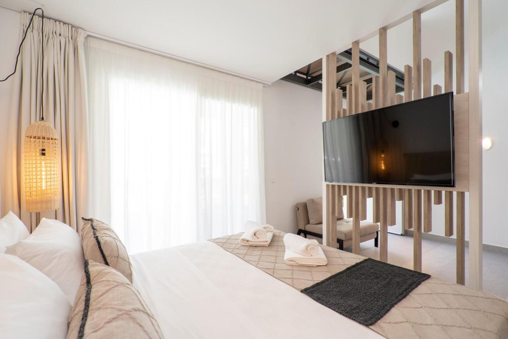 Mirablue Luxury Residences