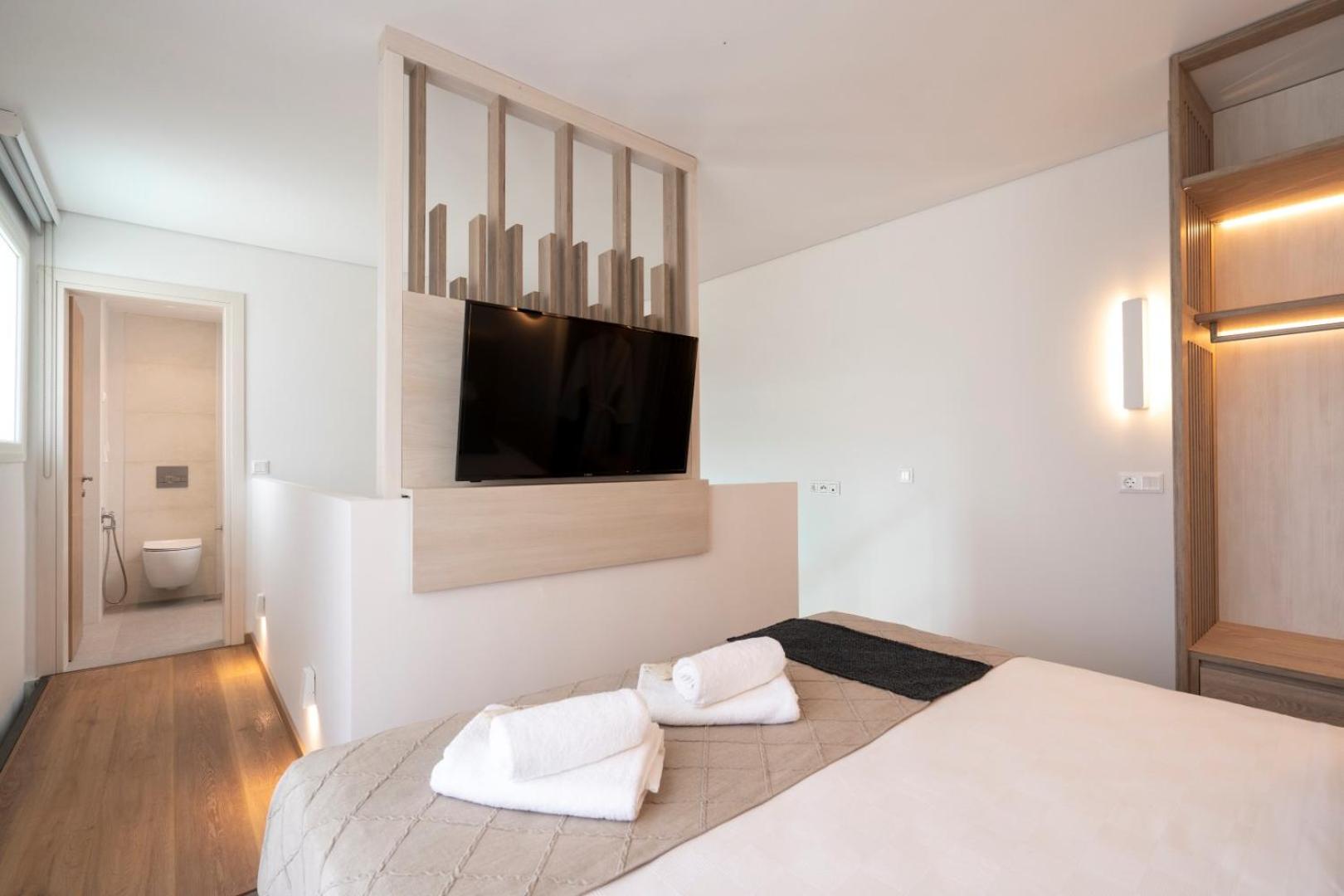 Mirablue Luxury Residences