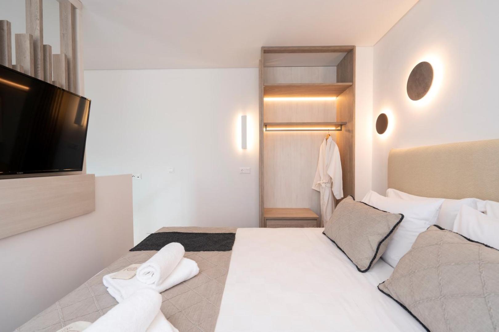 Mirablue Luxury Residences