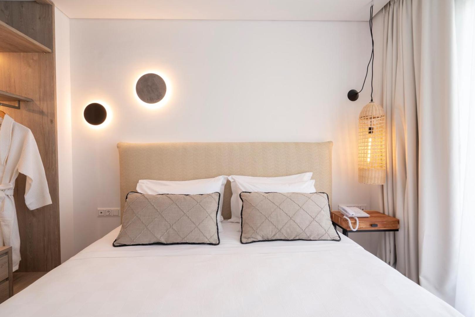Mirablue Luxury Residences