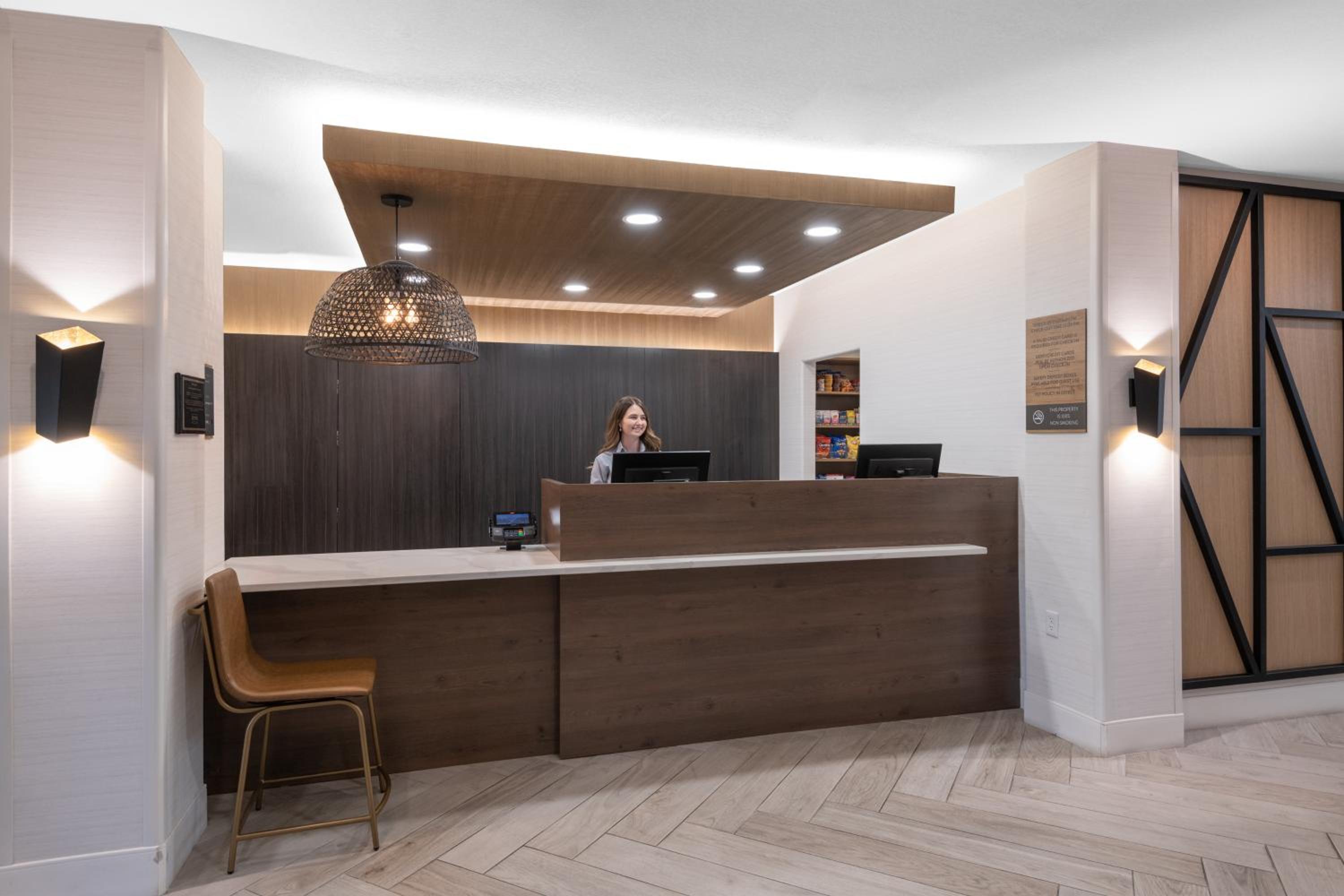 Glendale Vacations - Staybridge Suites Phoenix Glendale Sports Dist, an IHG Hotel - Property Image 1