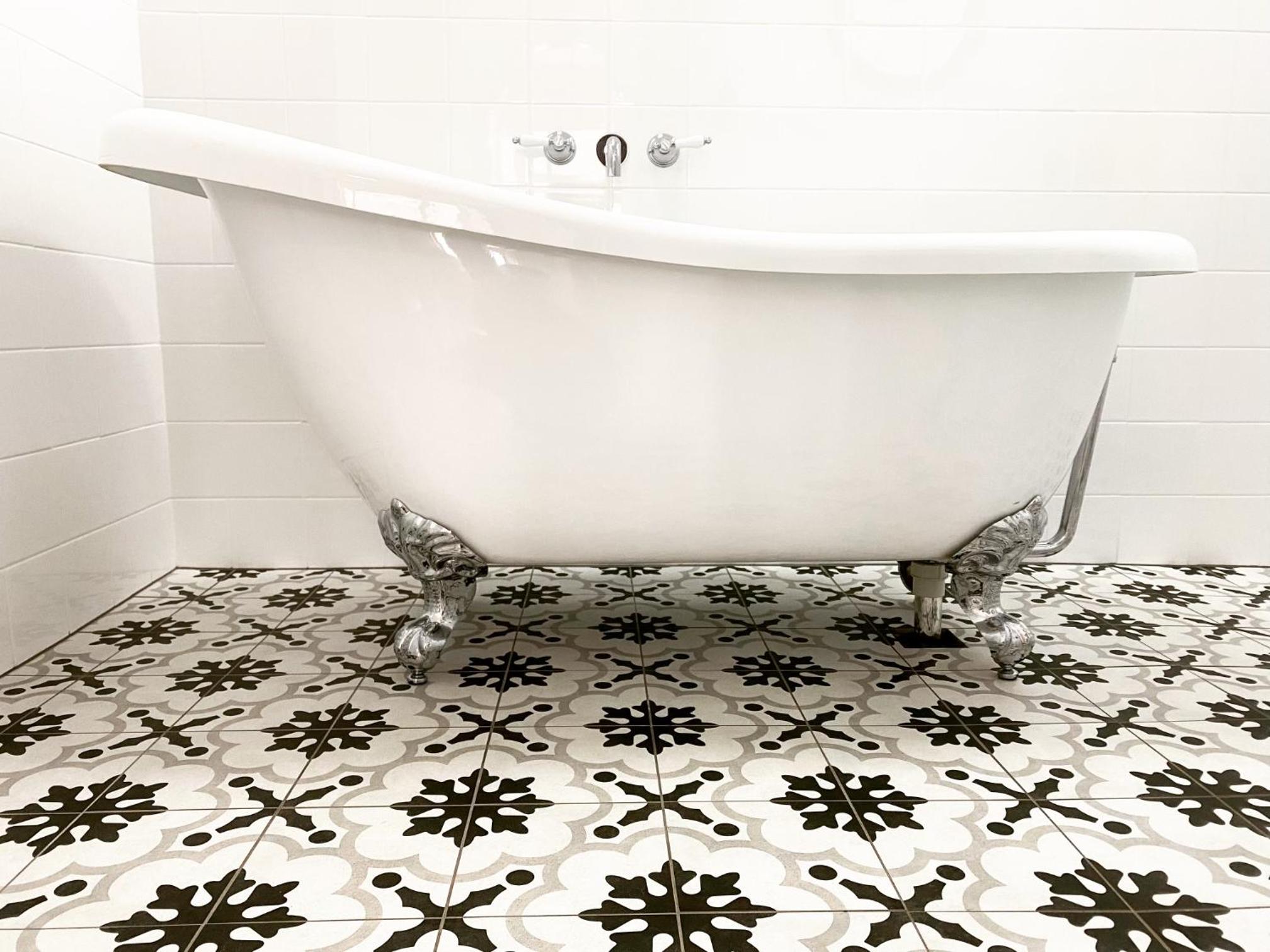 Castlebar - Superior Boutique Accomodation - Steps to Pakington Street