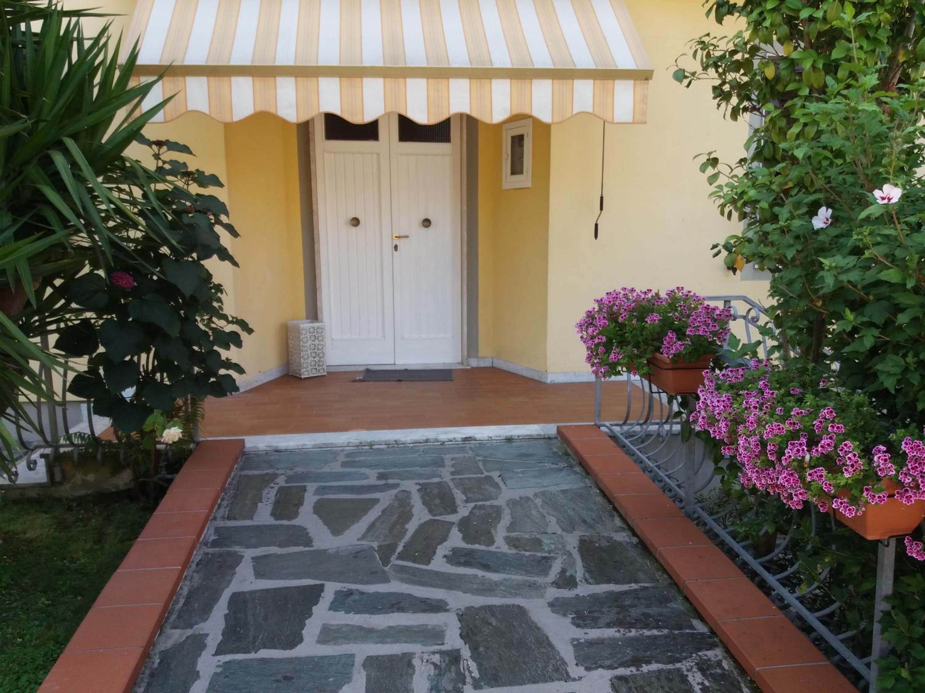 Casa Enrica view 2