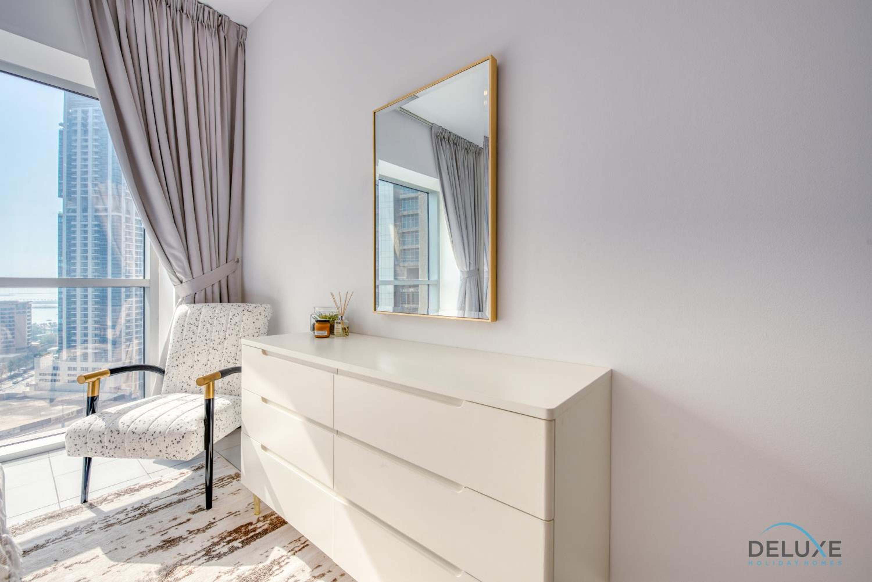 Lavish 1BR at Marina Towers Dubai Marina by Deluxe Holiday Homes