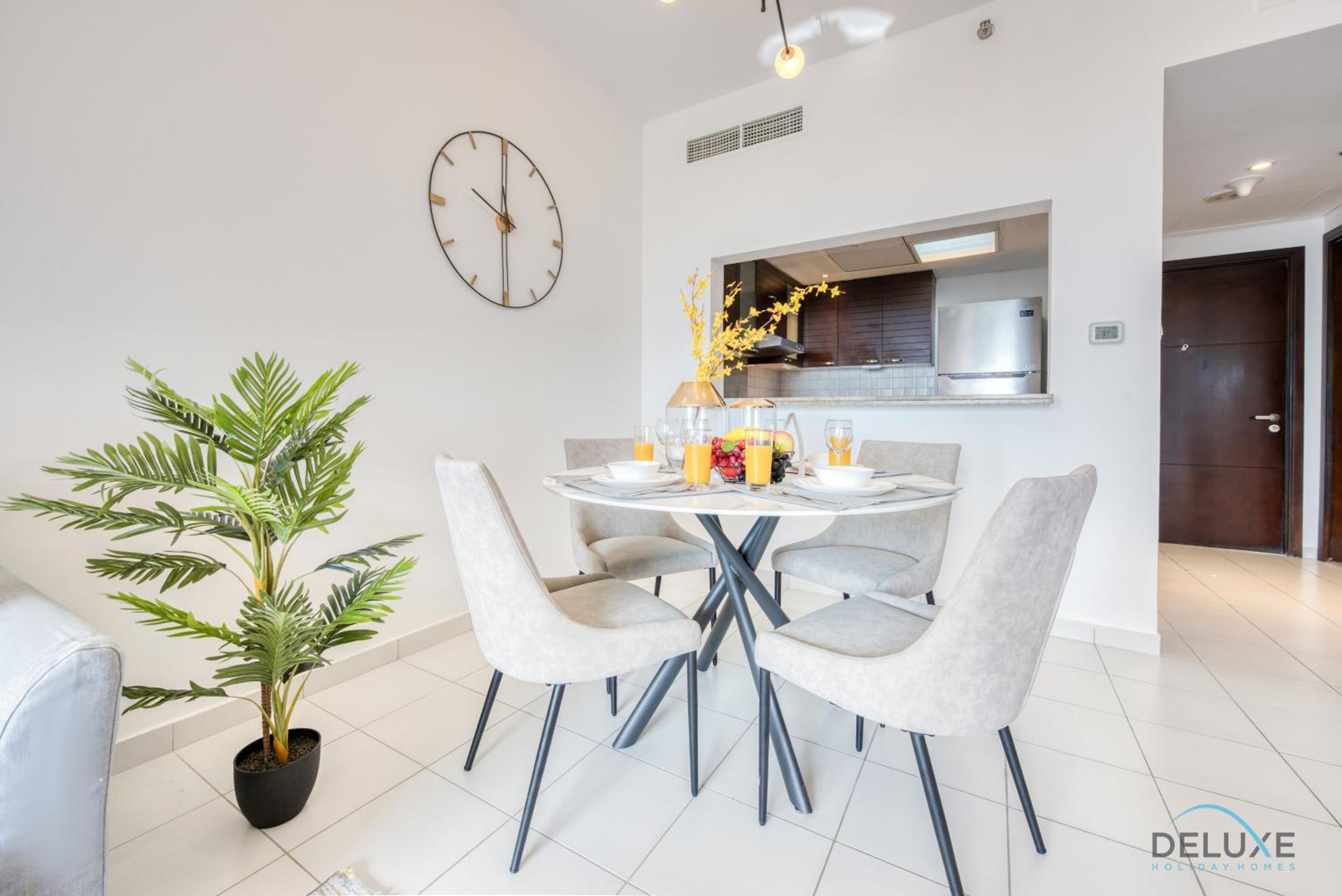 Lavish 1BR at Marina Towers Dubai Marina by Deluxe Holiday Homes