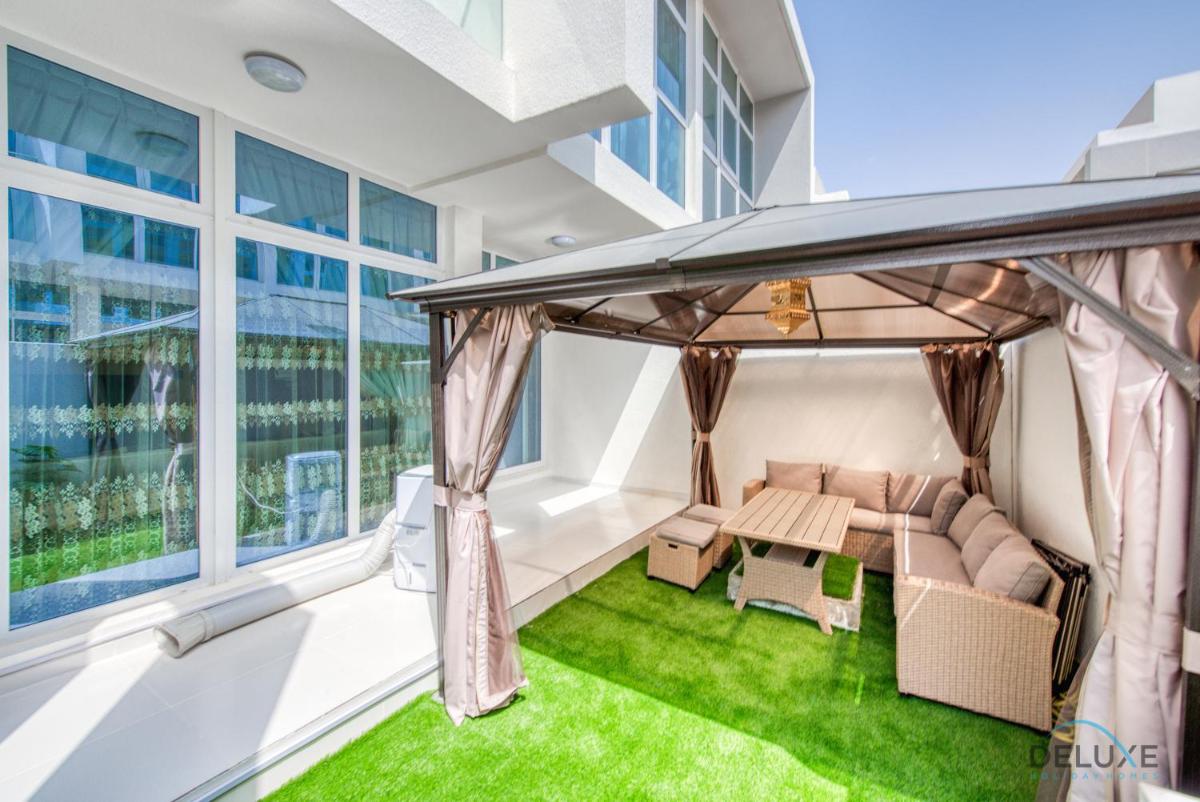 Calm 3BR Townhouse at Damac Hills 2 Dubailand by Deluxe Holiday Homes