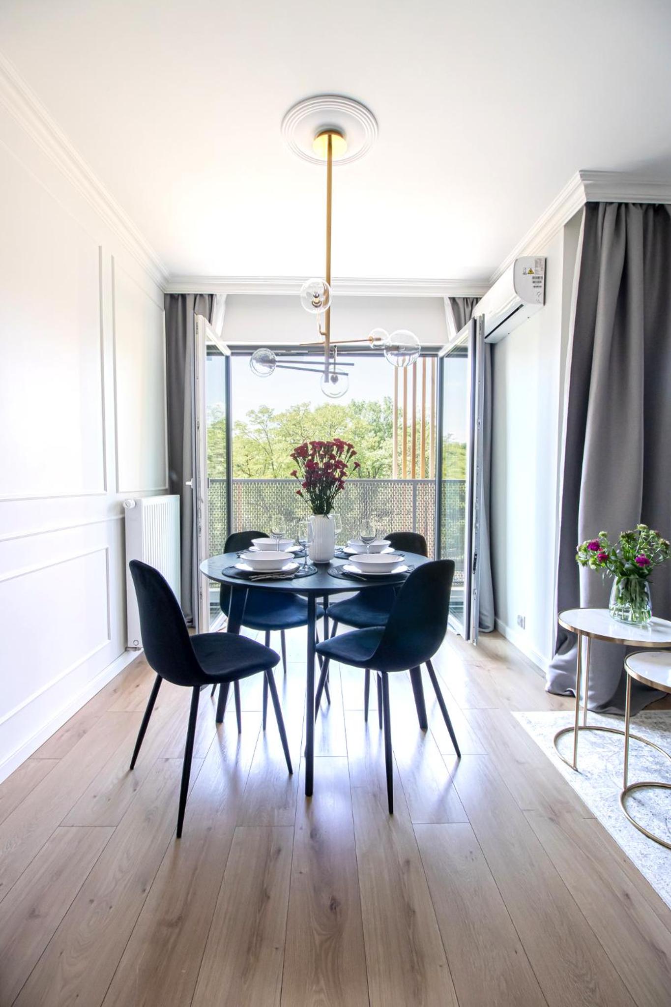 Golden Star Apartment view 2