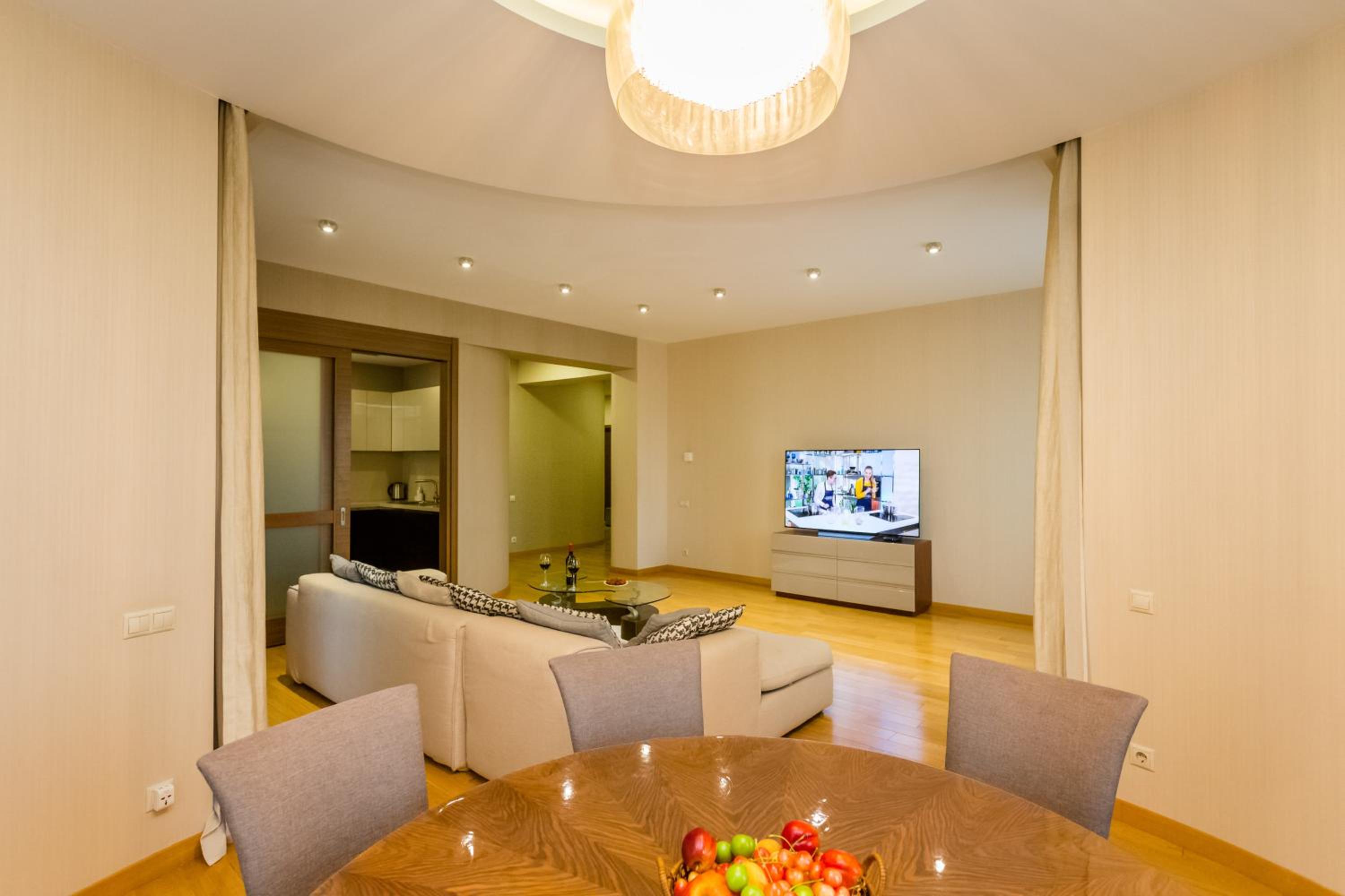 Premium 2 Bedroom Apartment view 5