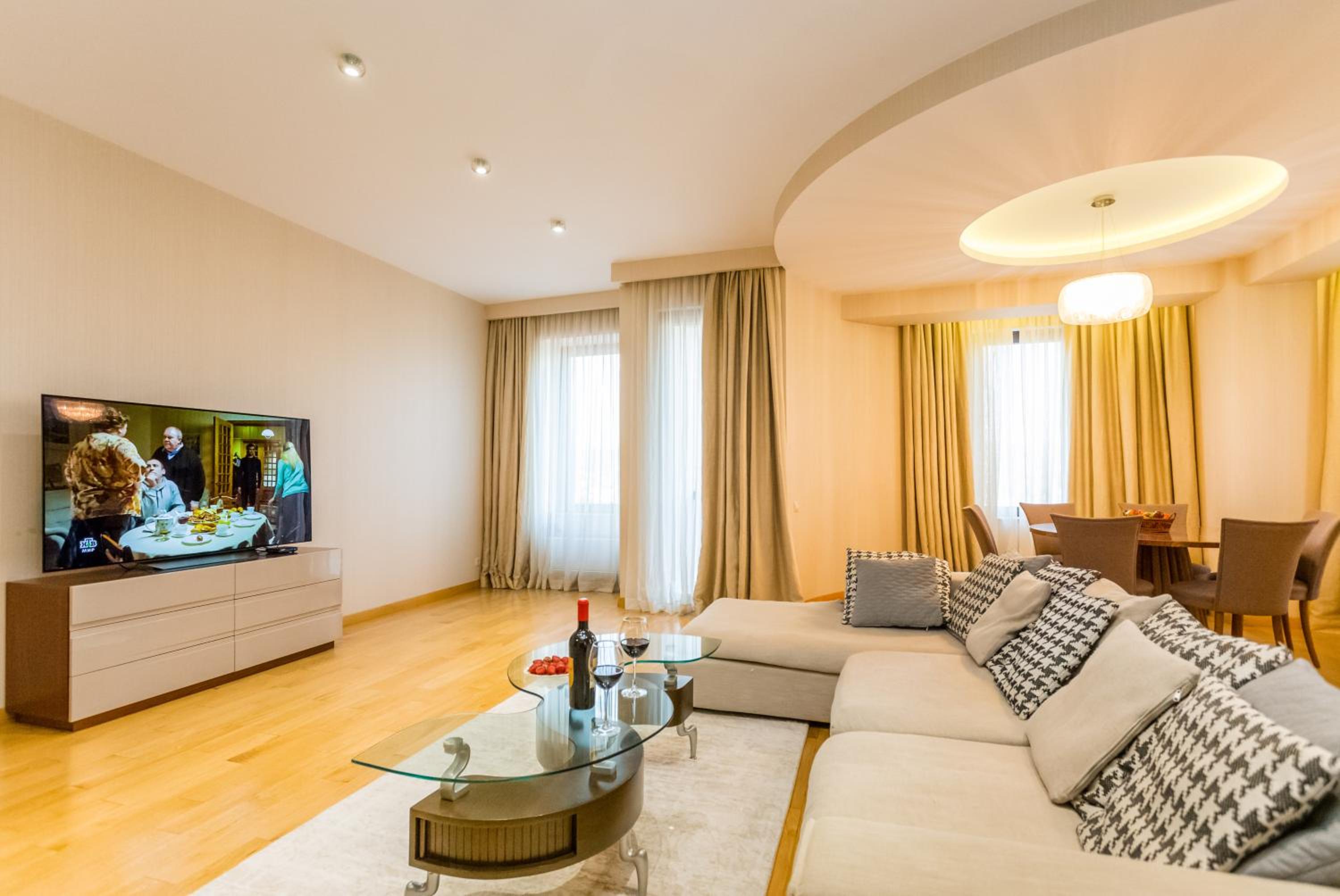 Premium 2 Bedroom Apartment view 3