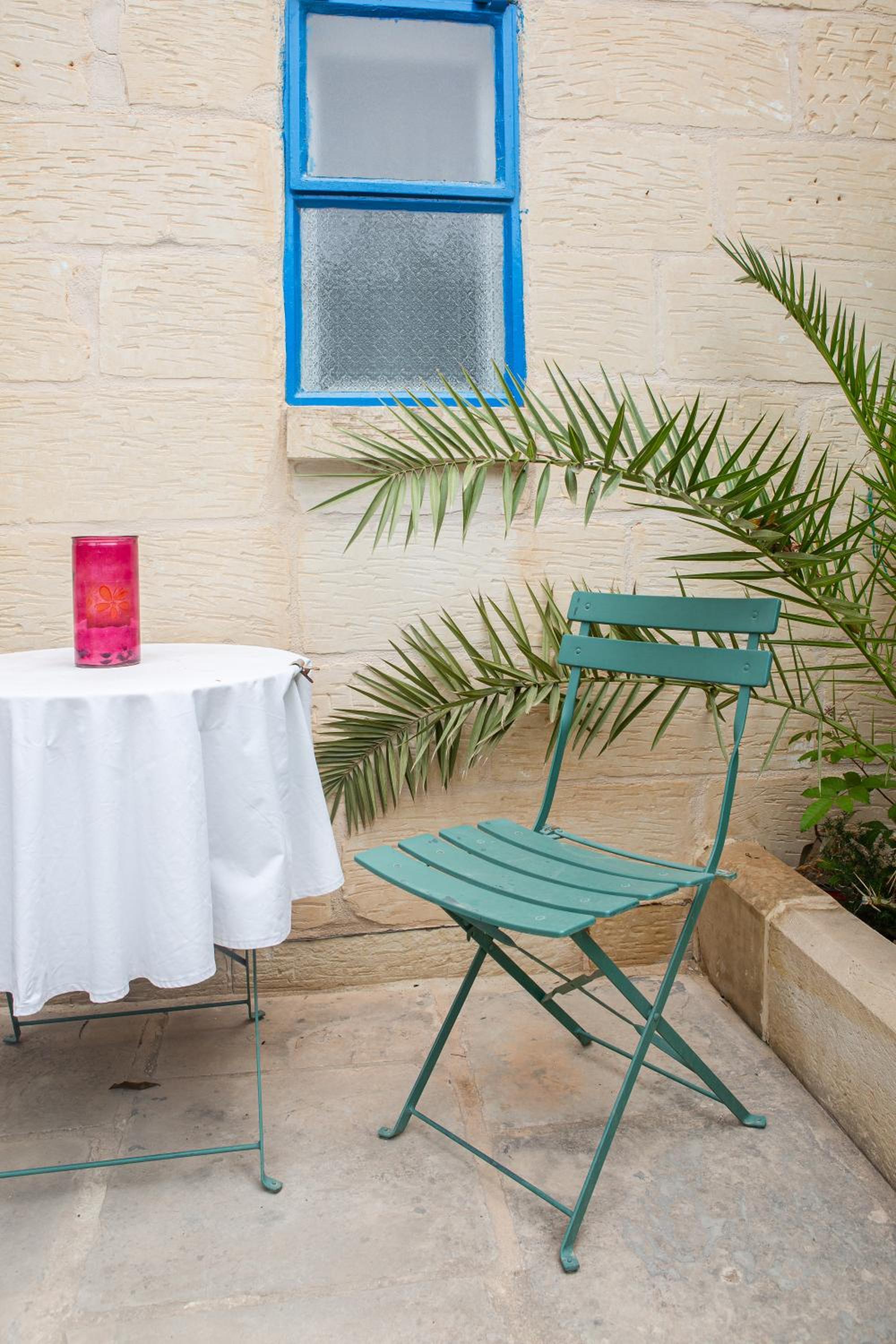 Ta' Bertu Host Family Bed & Breakfast