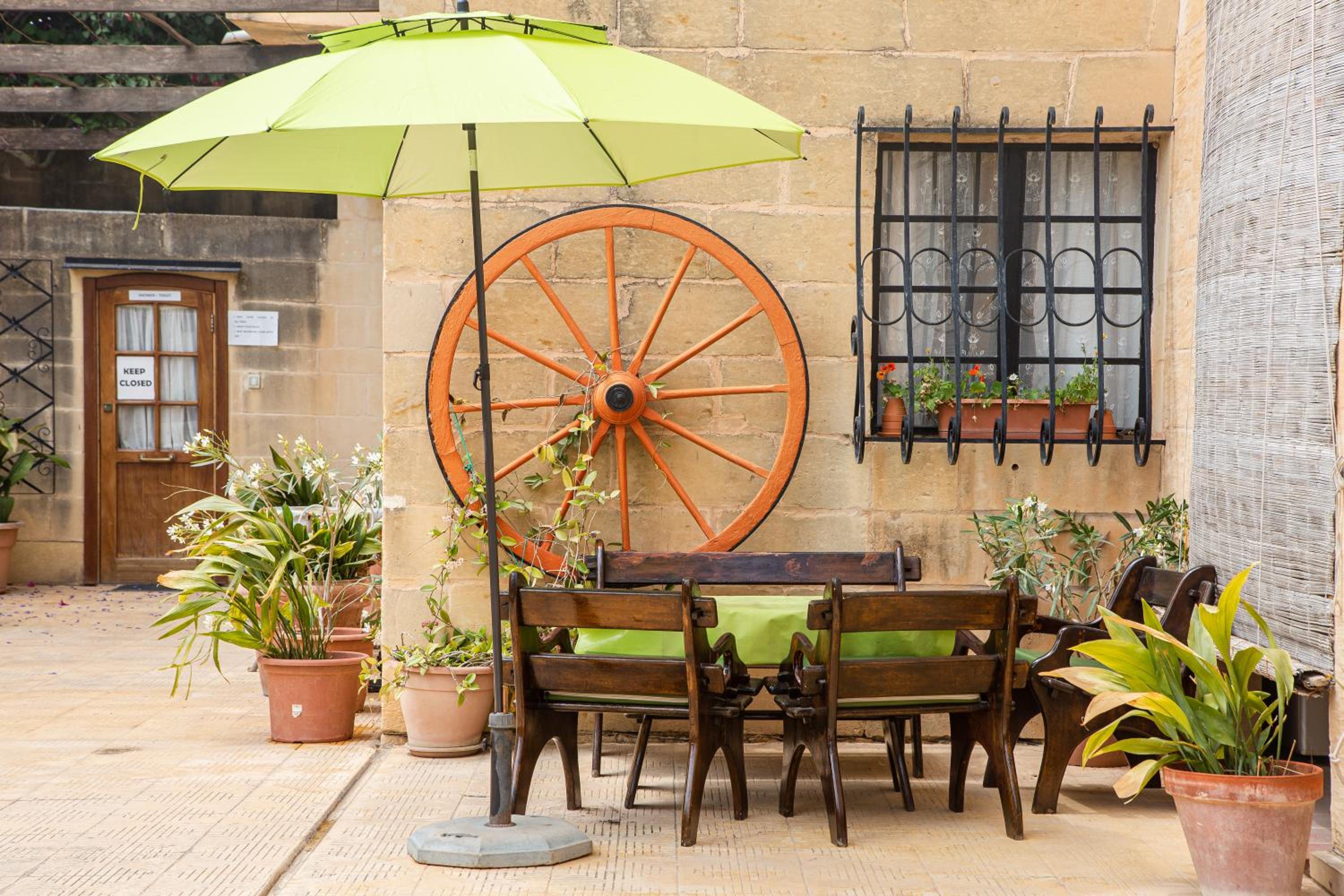 Ta' Bertu Host Family Bed & Breakfast