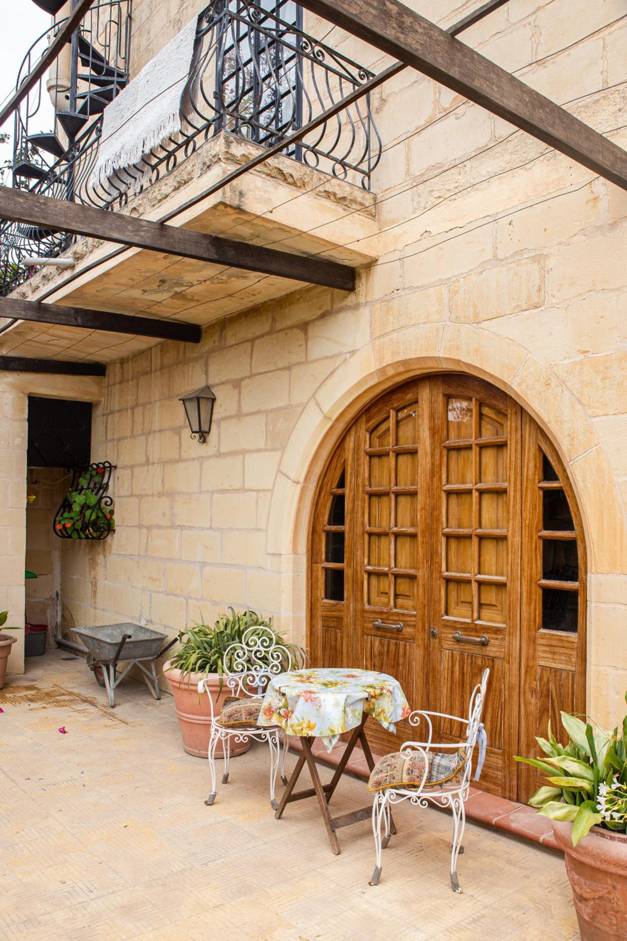 Ta' Bertu Host Family Bed & Breakfast