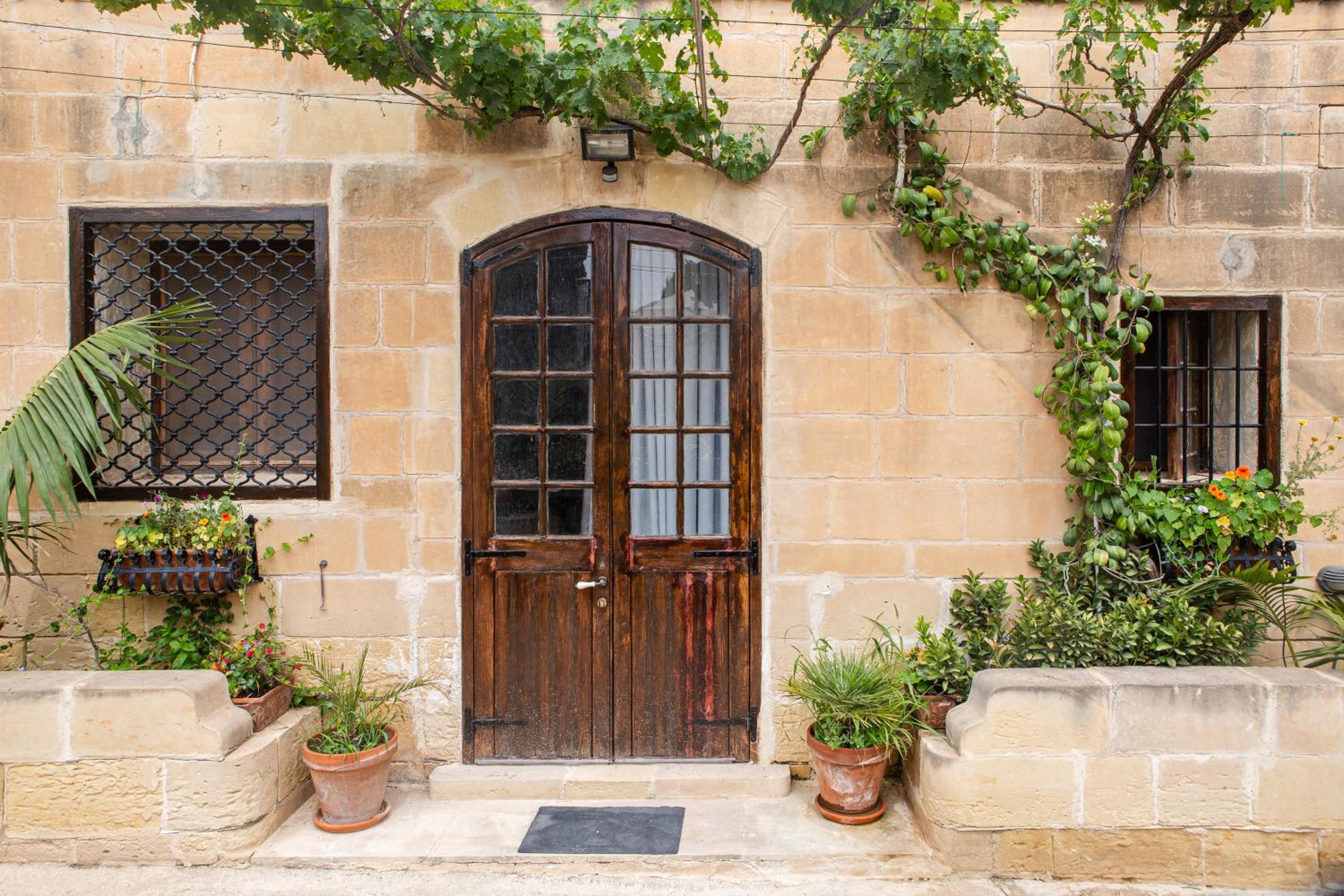 Ta' Bertu Host Family Bed & Breakfast