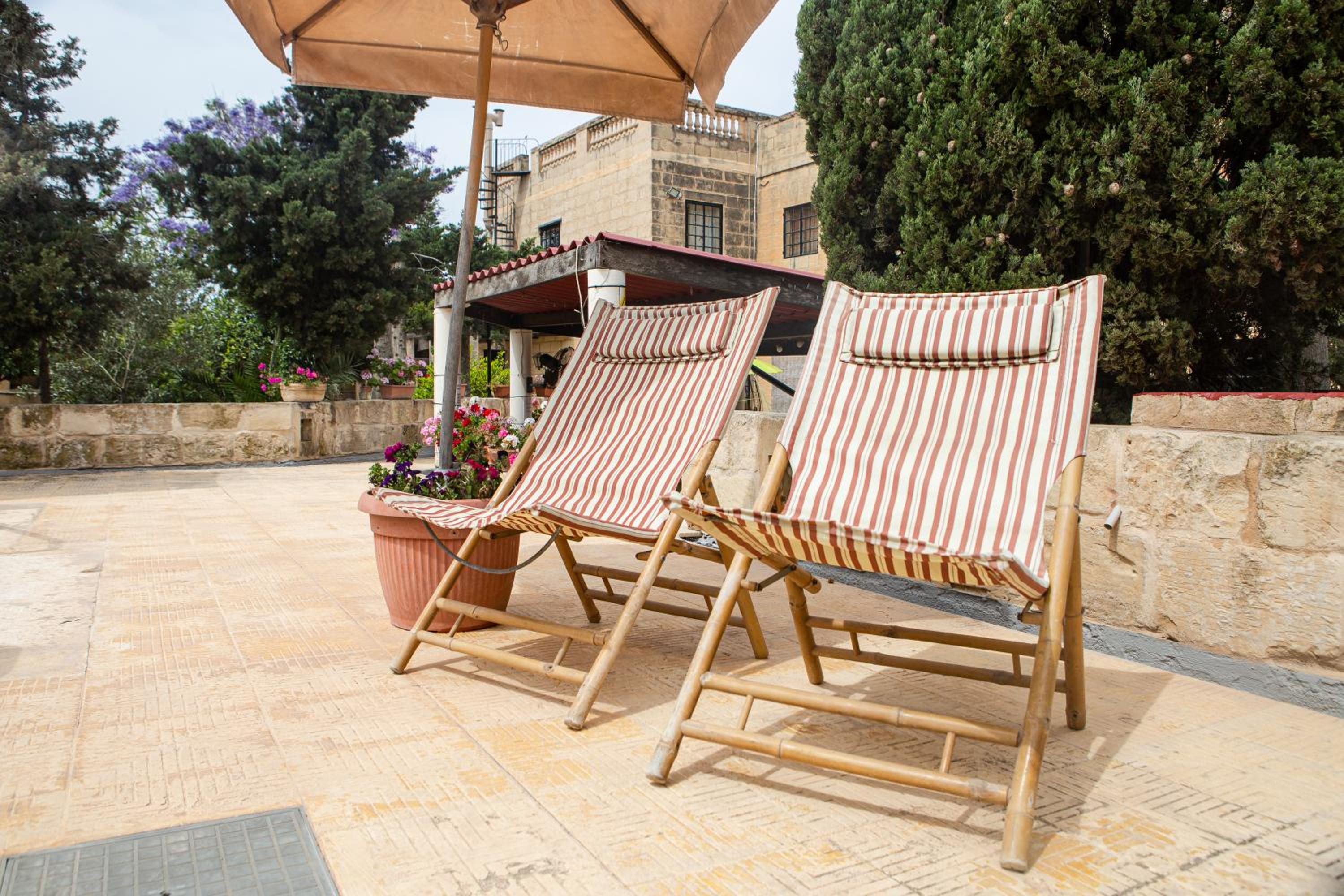 Ta' Bertu Host Family Bed & Breakfast