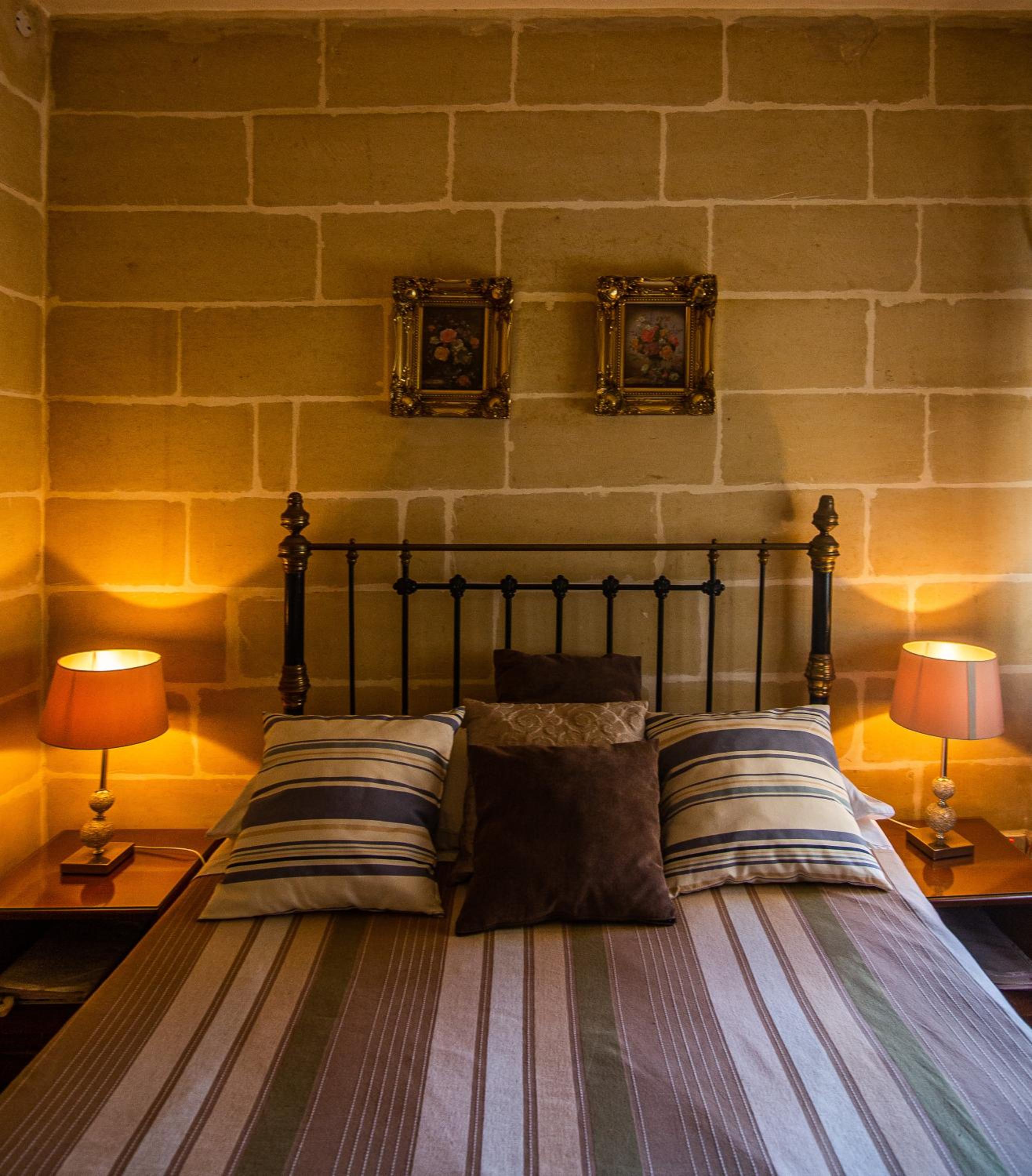 Ta' Bertu Host Family Bed & Breakfast