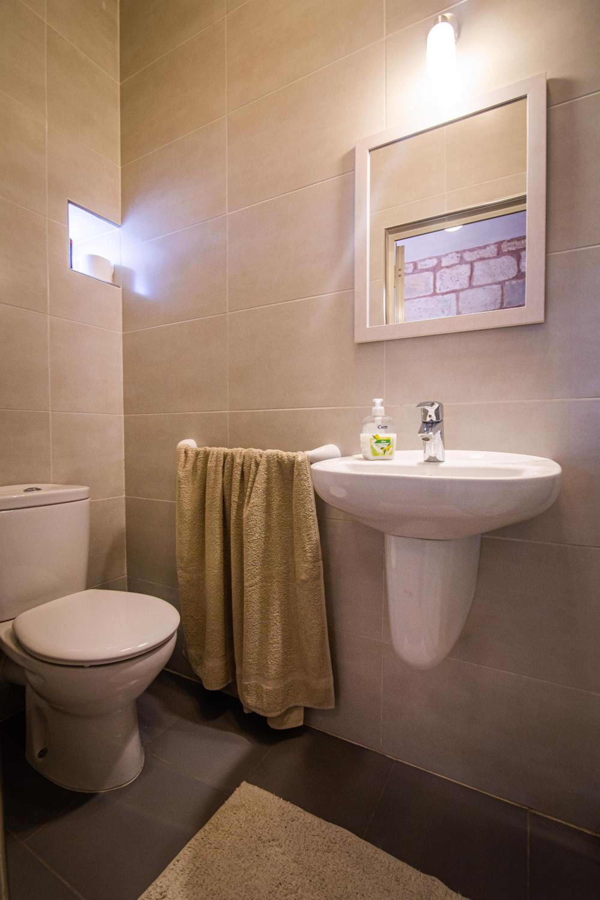 Ta' Bertu Host Family Bed & Breakfast